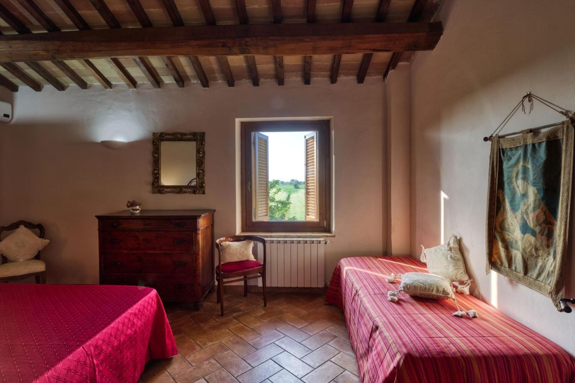 One-Bedroom Apartment with Terrace photo 1
