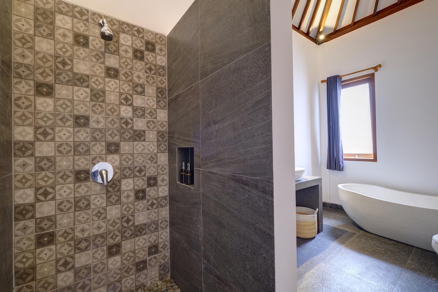 Villa with Private Pool - Photo 8