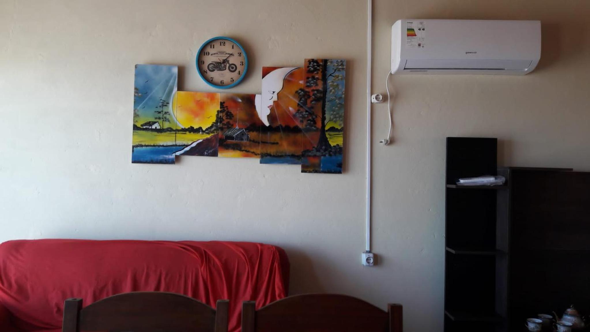 Two-Bedroom House photo 2