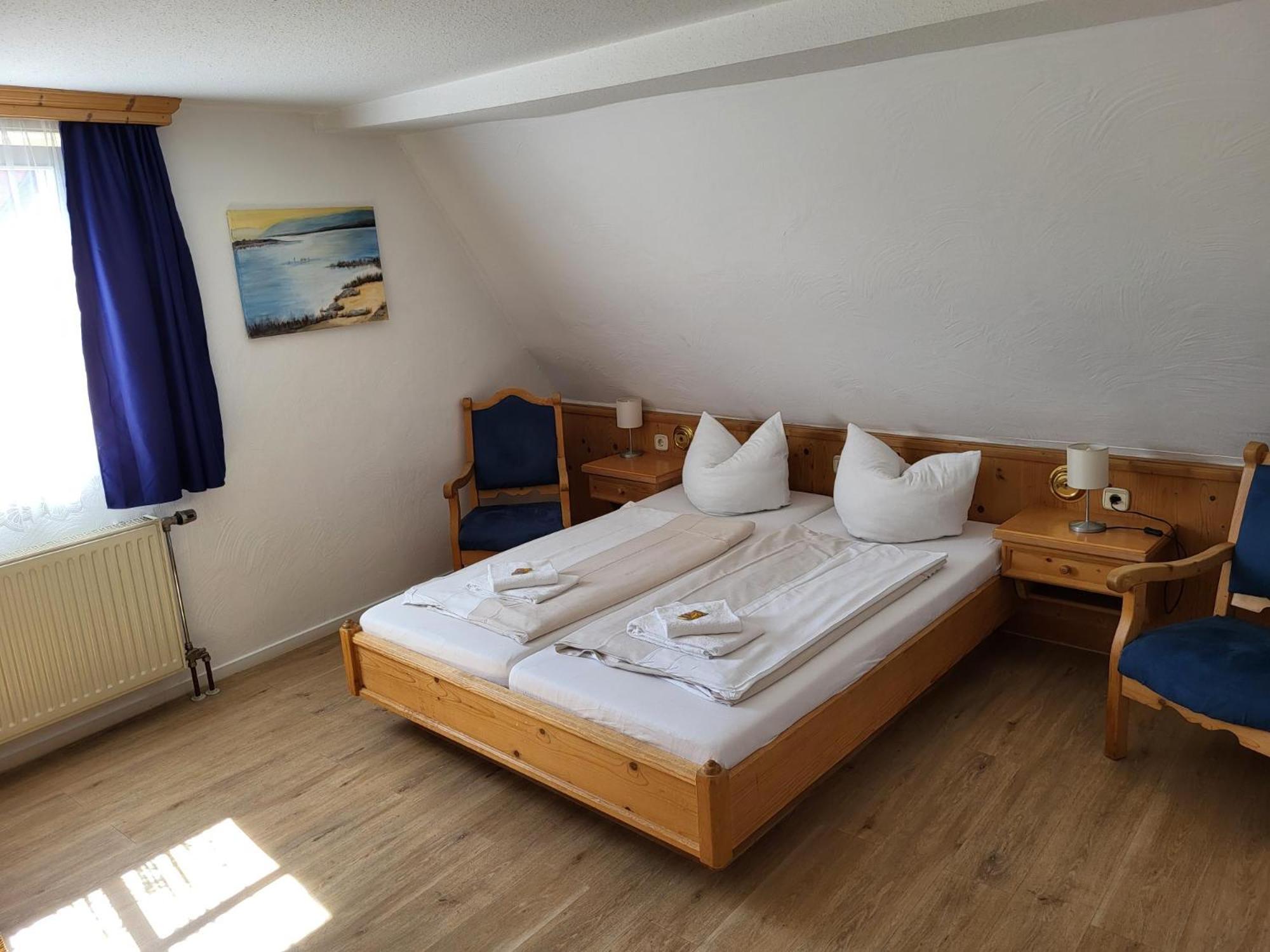 Standard Double Room - Photo 4