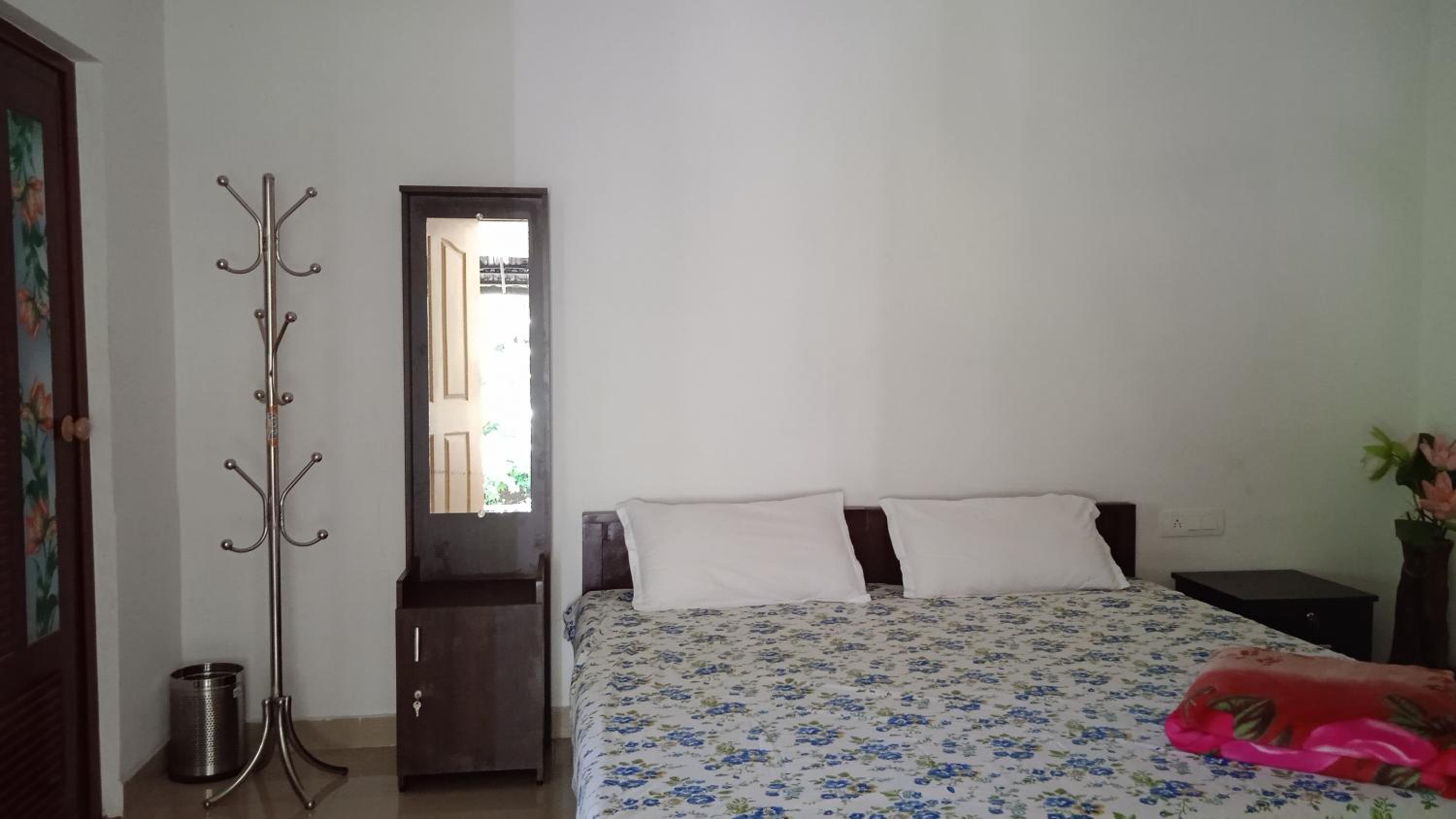 Double Room - Photo 10