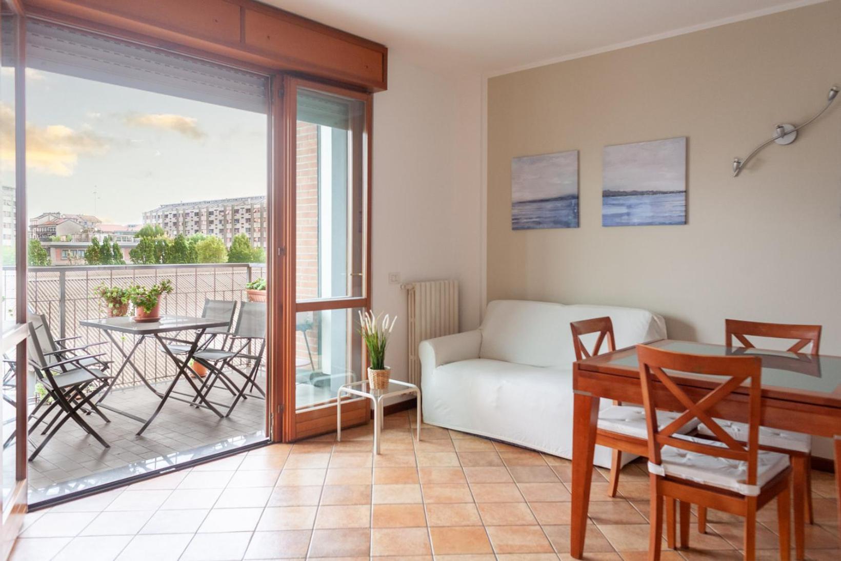 One-Bedroom Apartment