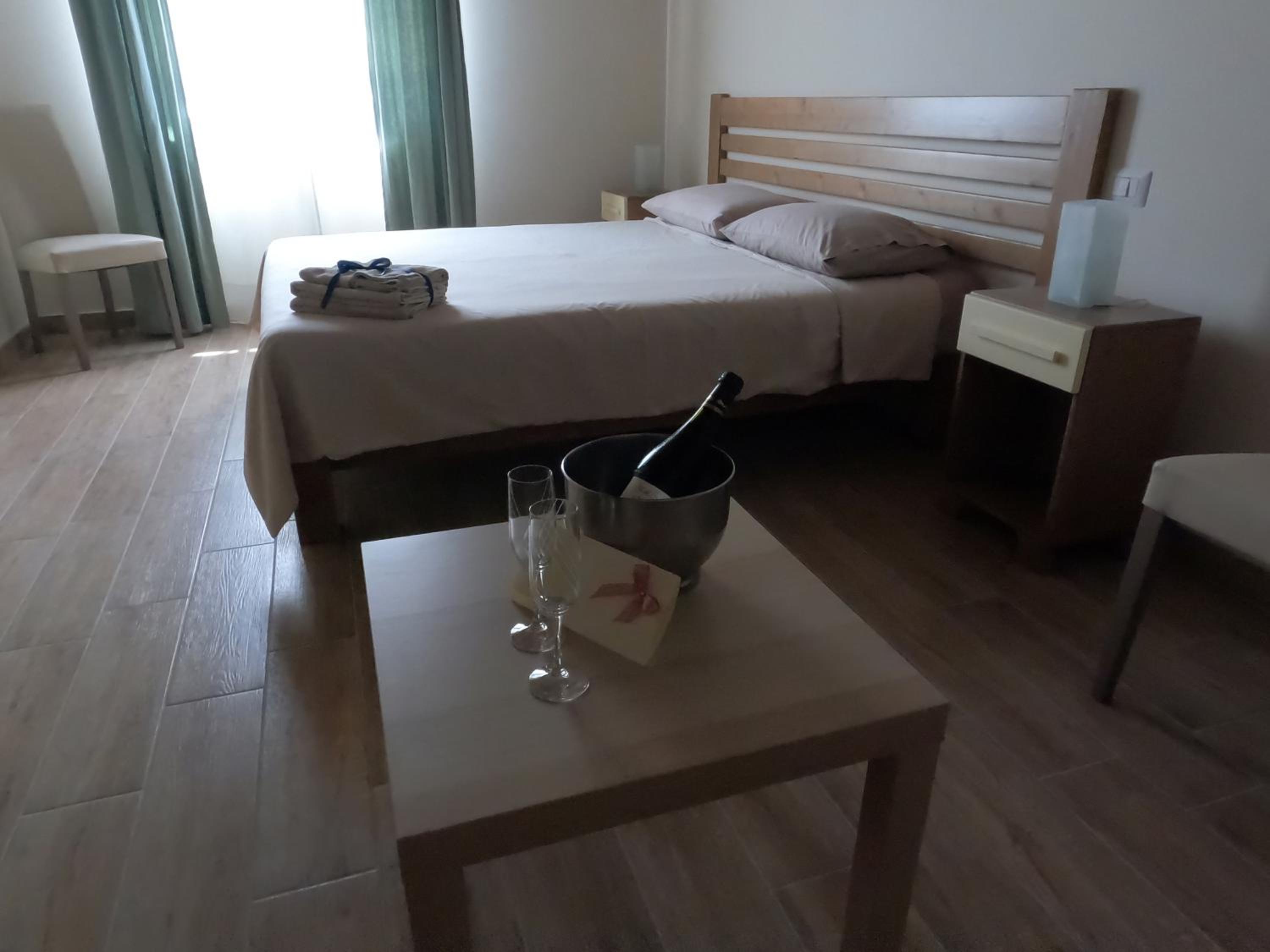 Superior Quadruple Room - Photo 3