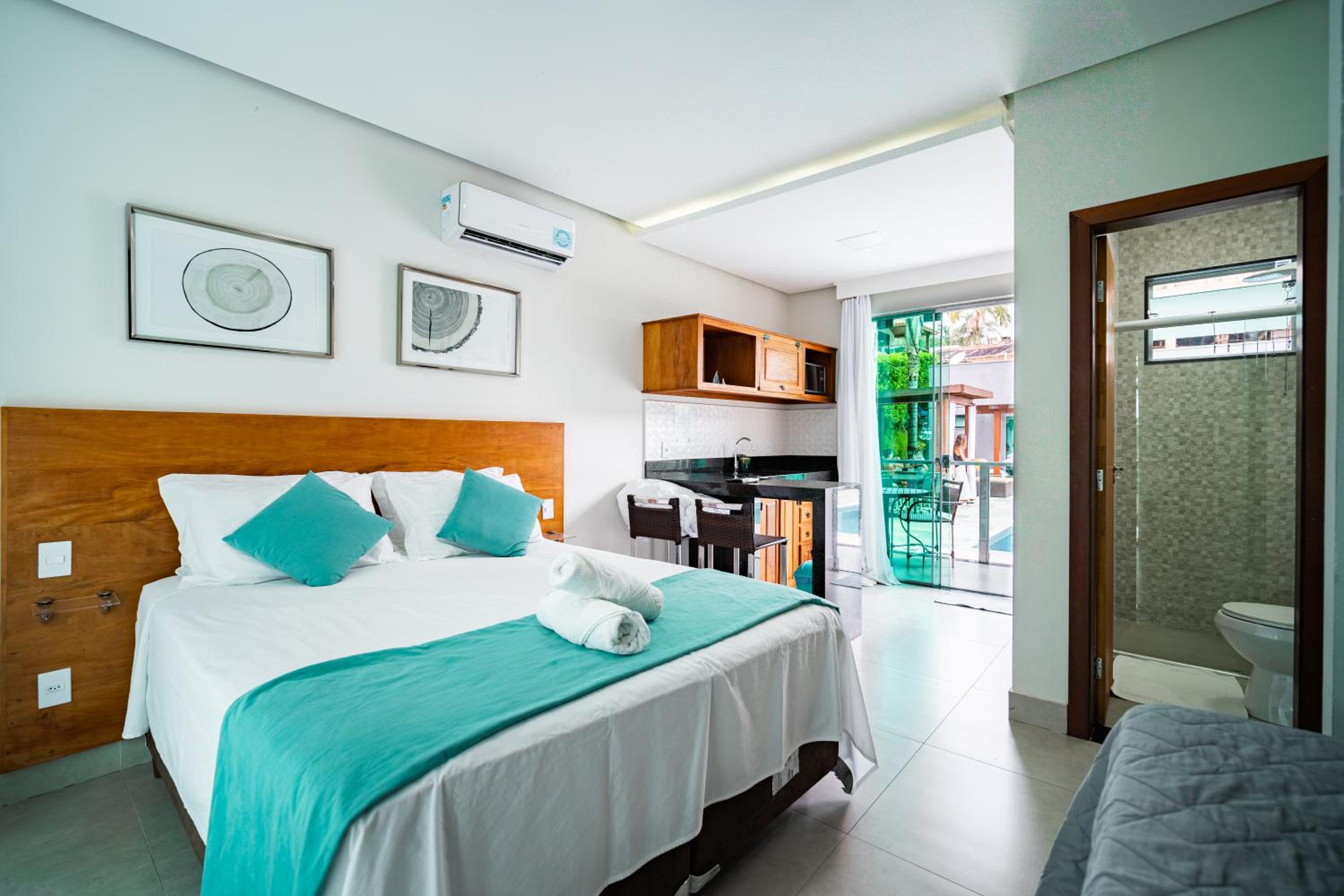 Apartment with Balcony and Kitchenette - Photo 1