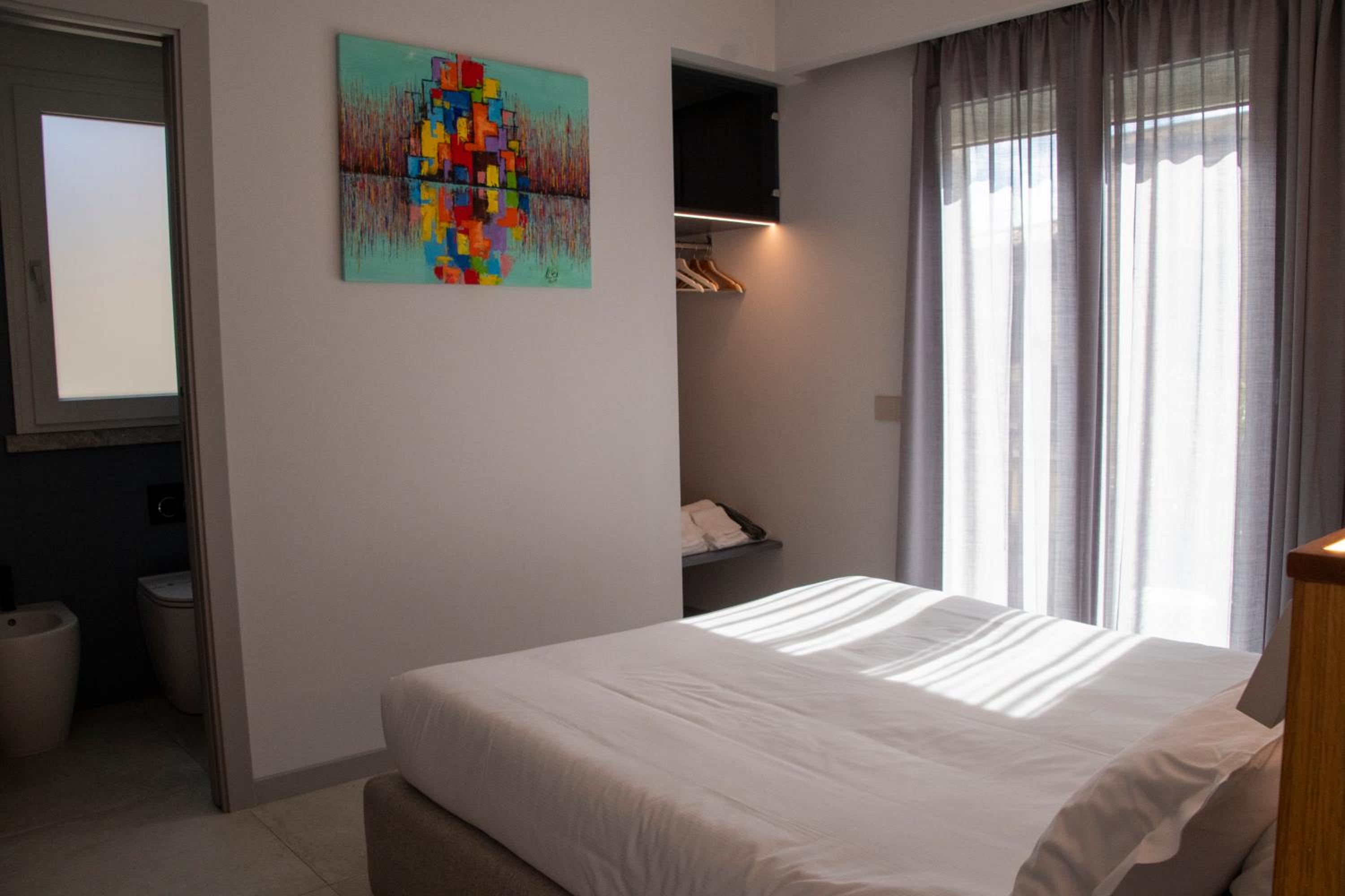 Queen Room photo 3