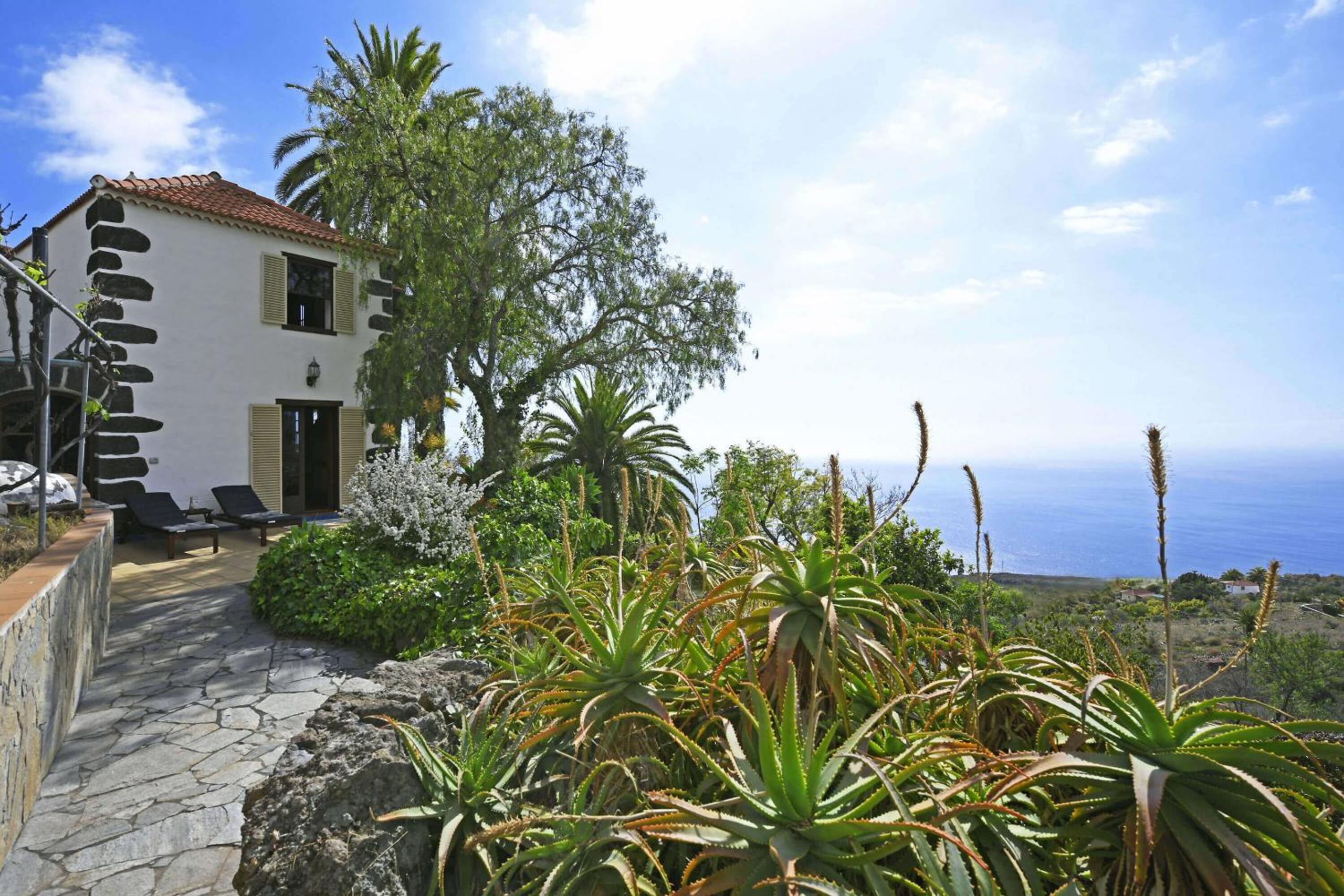 Villa with Private Pool photo 2