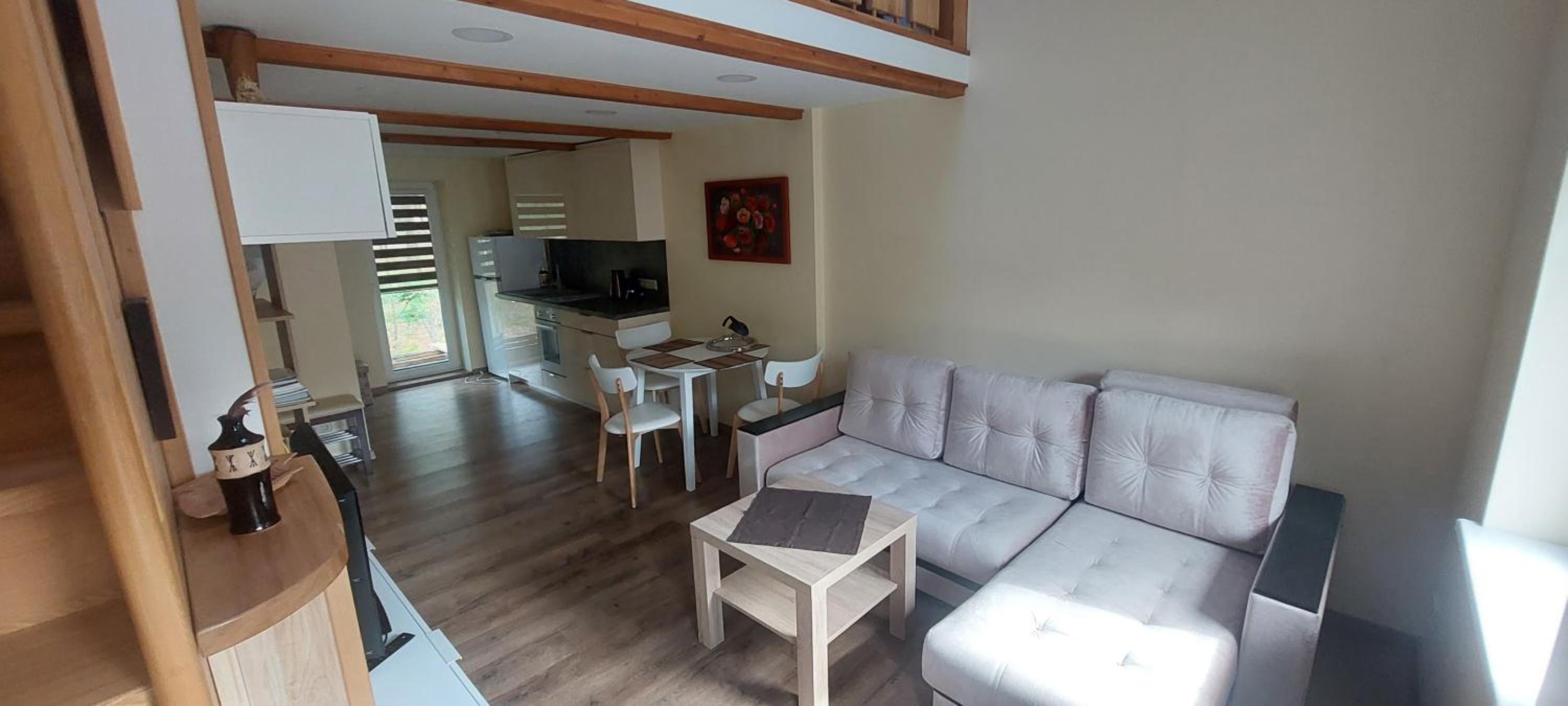 Double Room with Balcony (2 Adults) photo 3