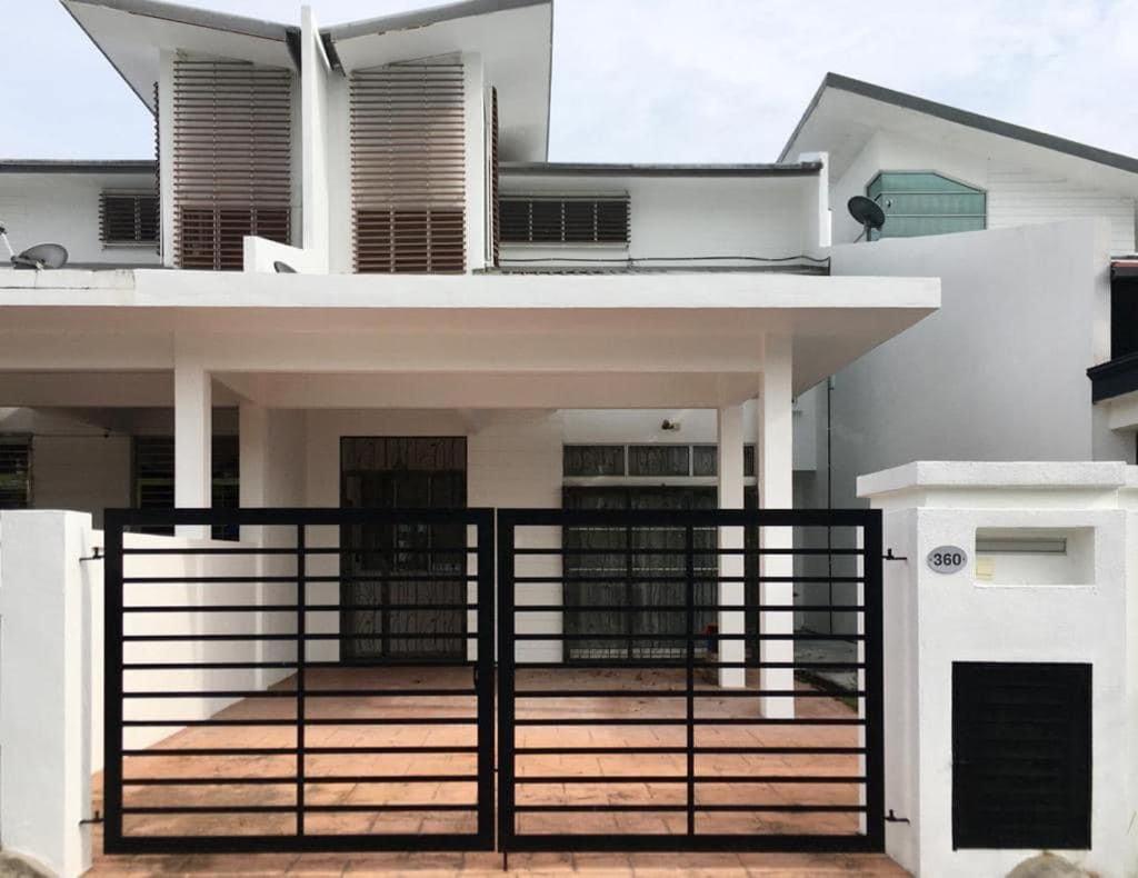 Four-Bedroom House photo 1