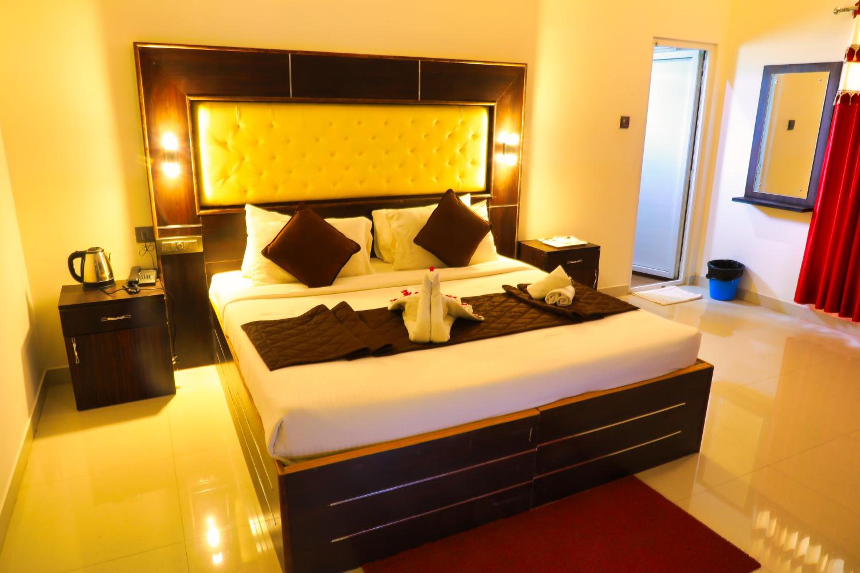 Superior King Room photo 3