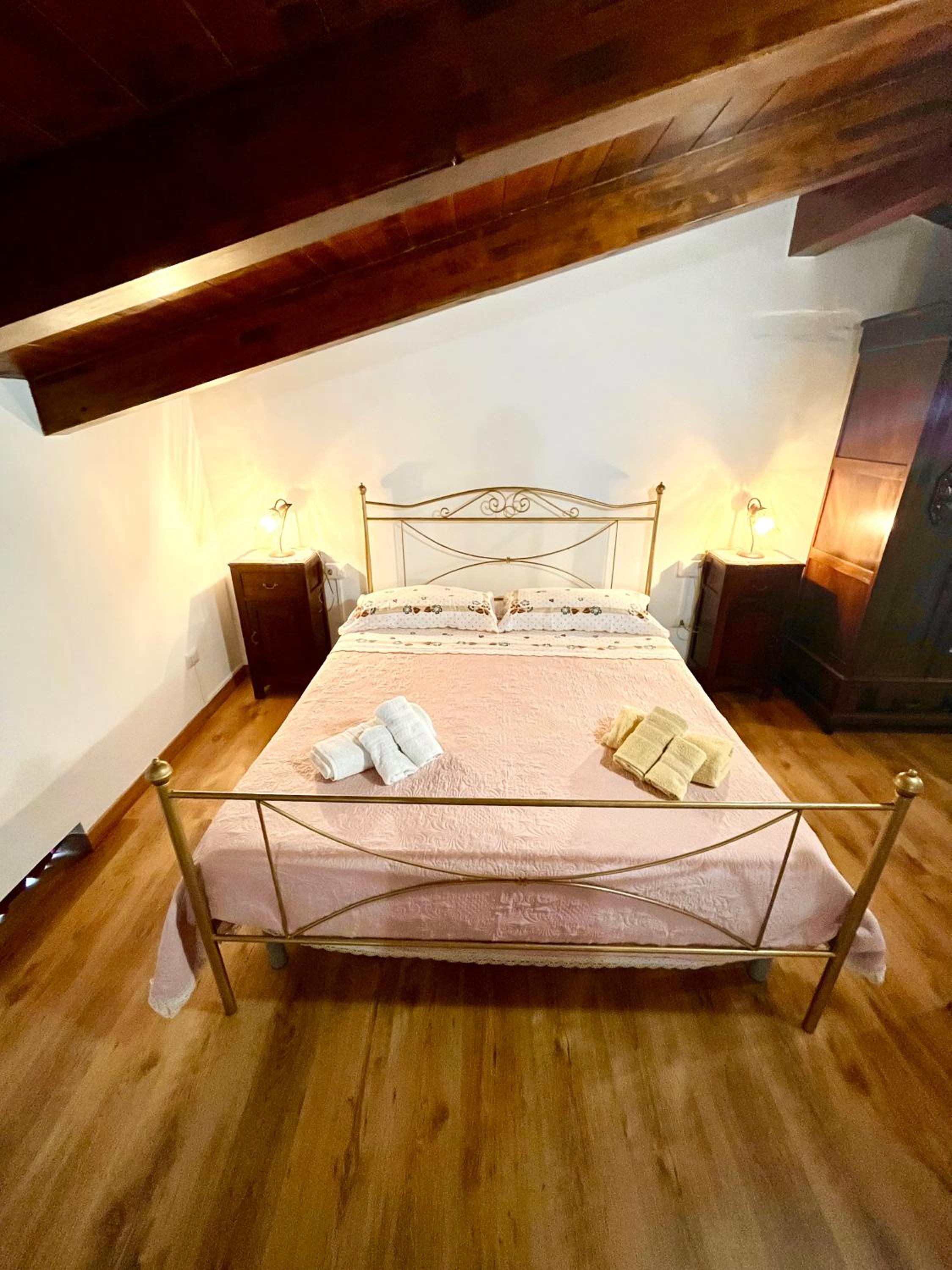 One-Bedroom House photo 1