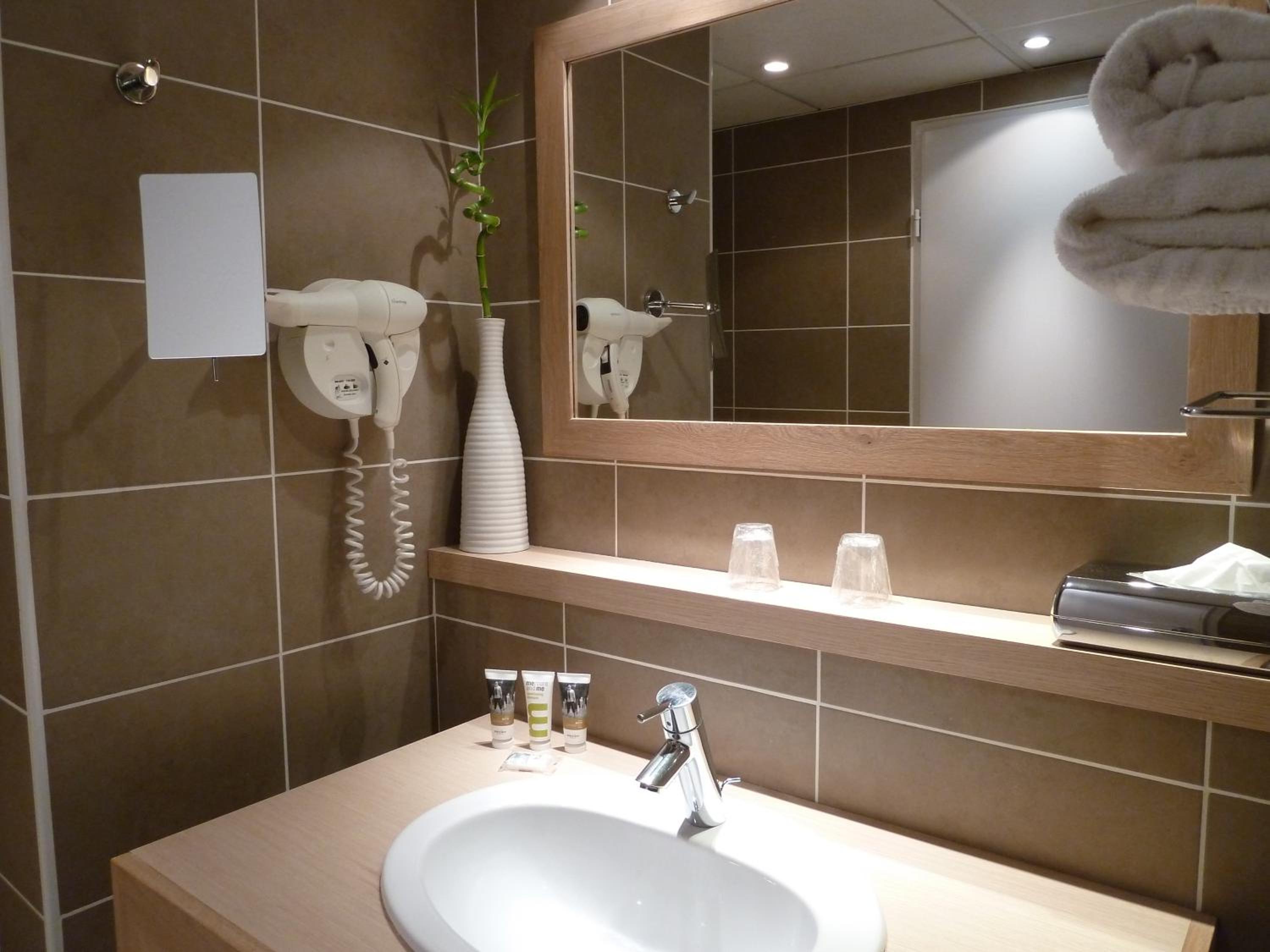 Standard Double Room - Photo 2