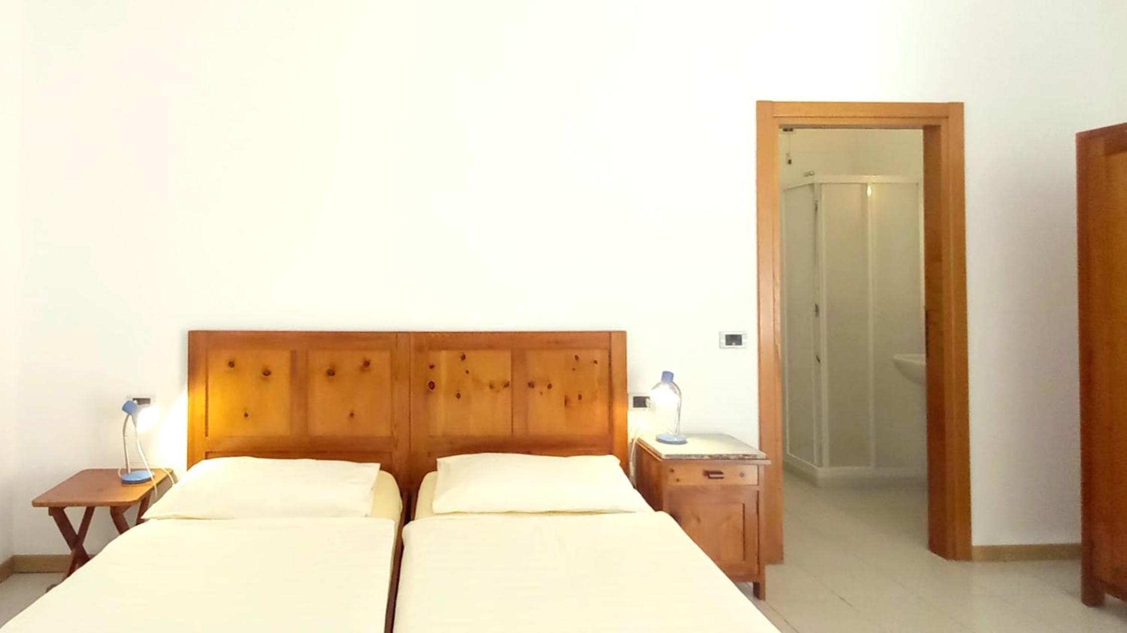 Double or Twin Room with Private Bathroom