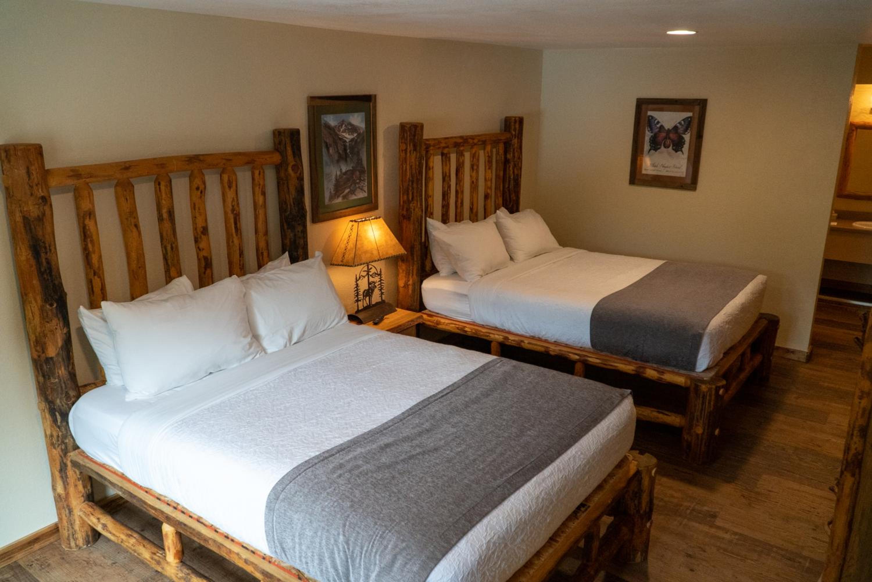 Deluxe Queen Room