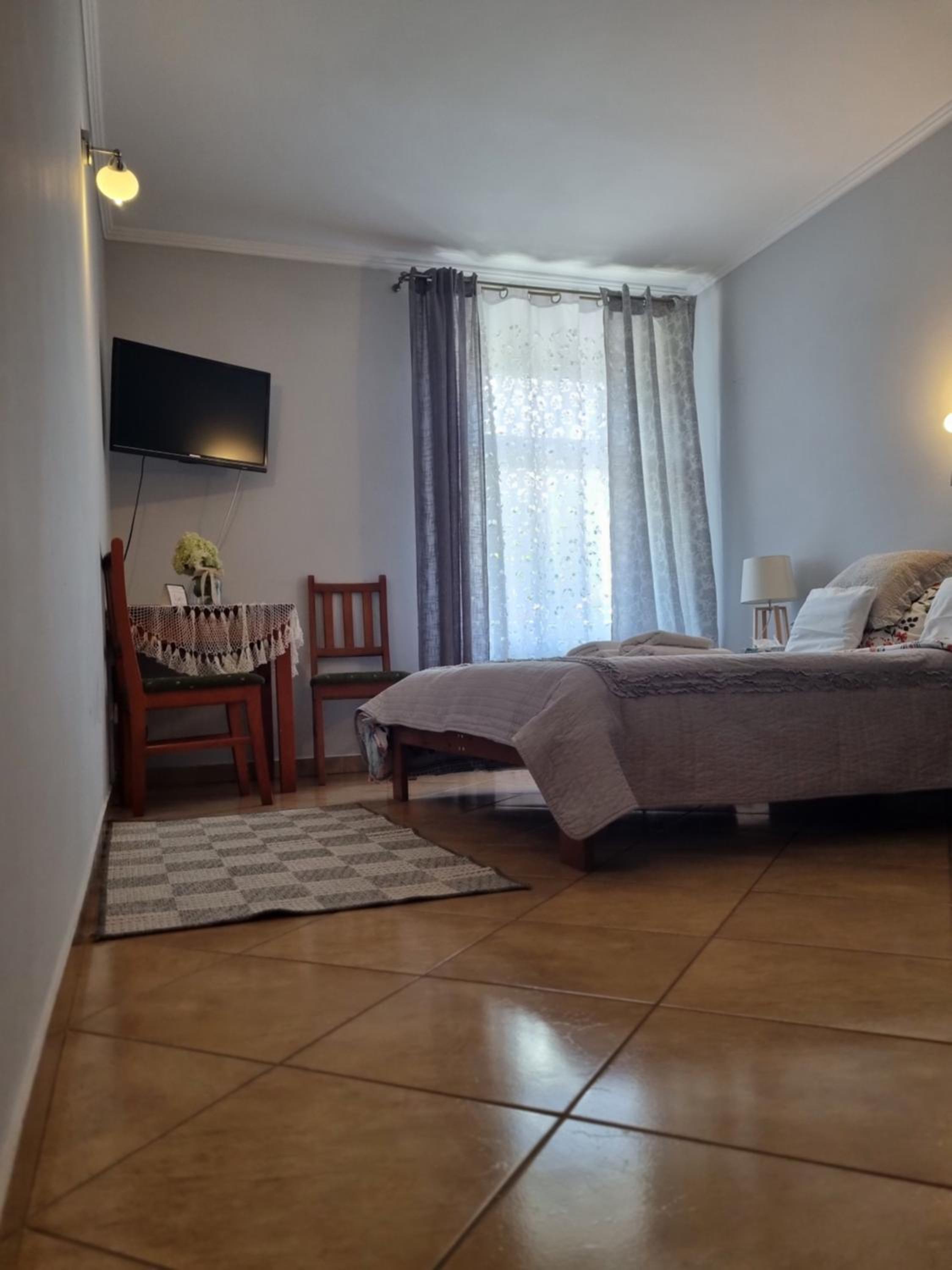 Large Single Room photo 2