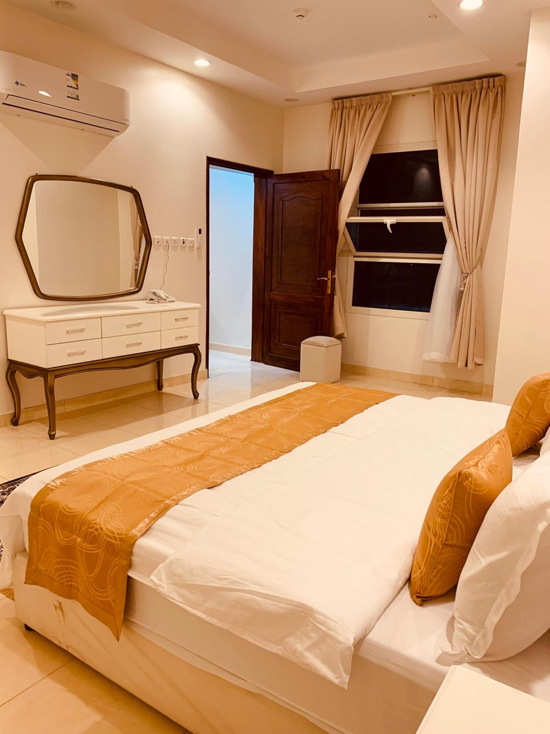 Suite with Garden View photo 1