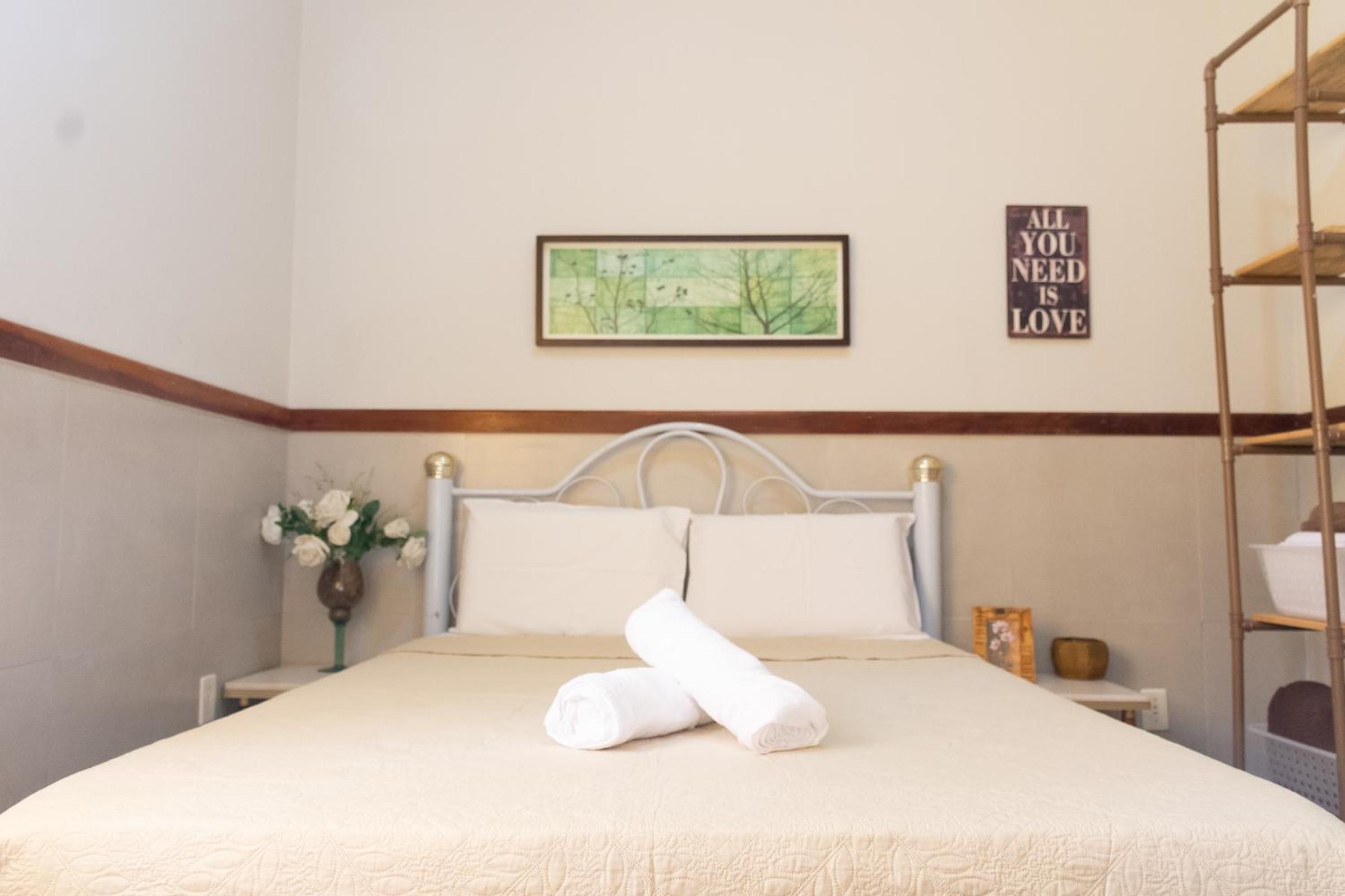 Three-Bedroom House photo 1