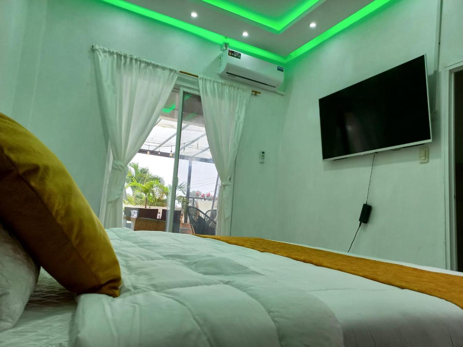 Double Room with Balcony and Sea View photo 1