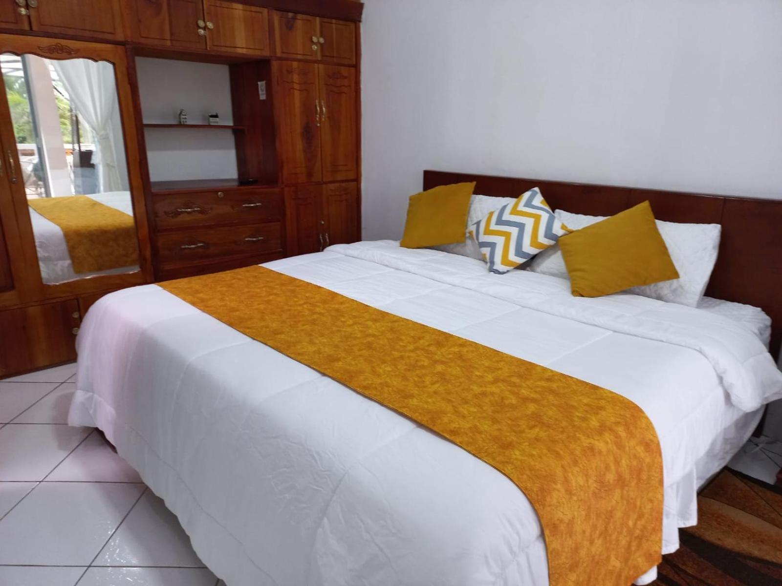 Double Room with Balcony and Sea View photo 2