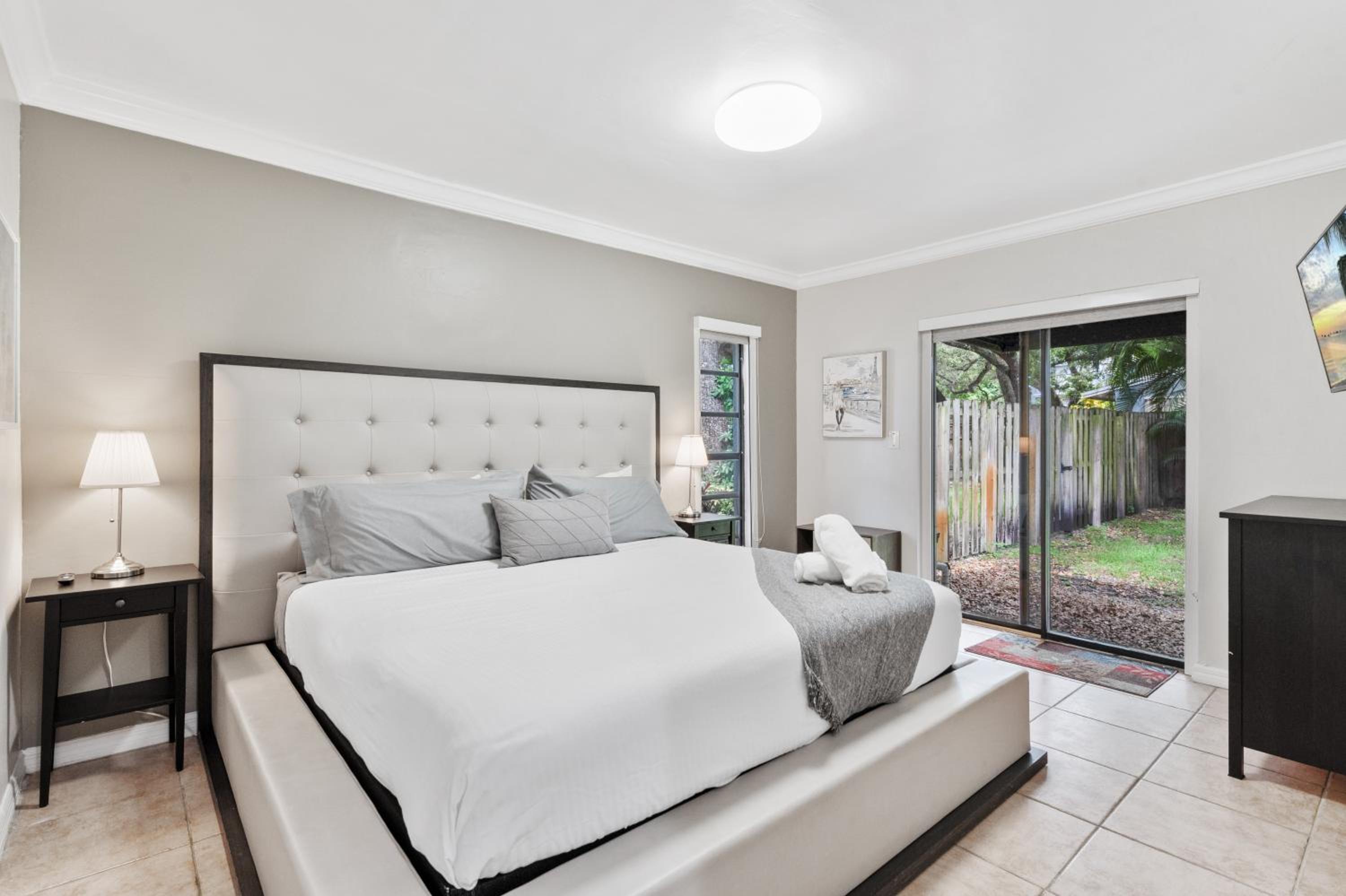 Three-Bedroom House - Photo 13