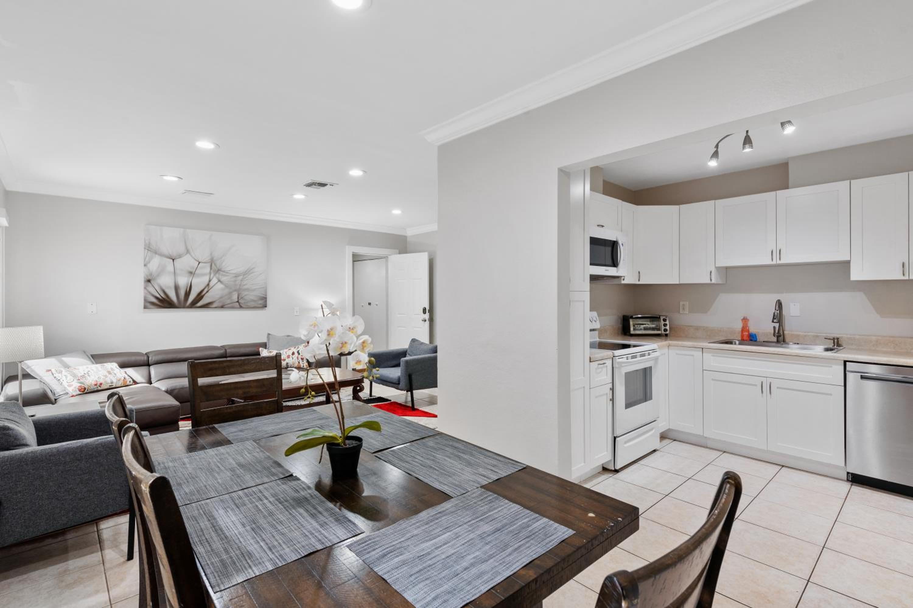 Three-Bedroom House - Photo 1
