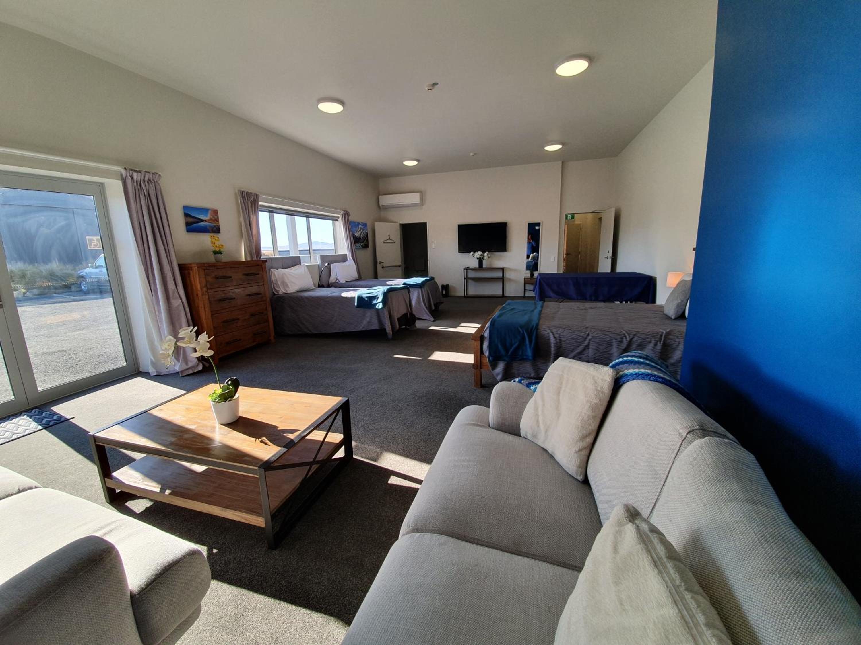 Family Room photo 1
