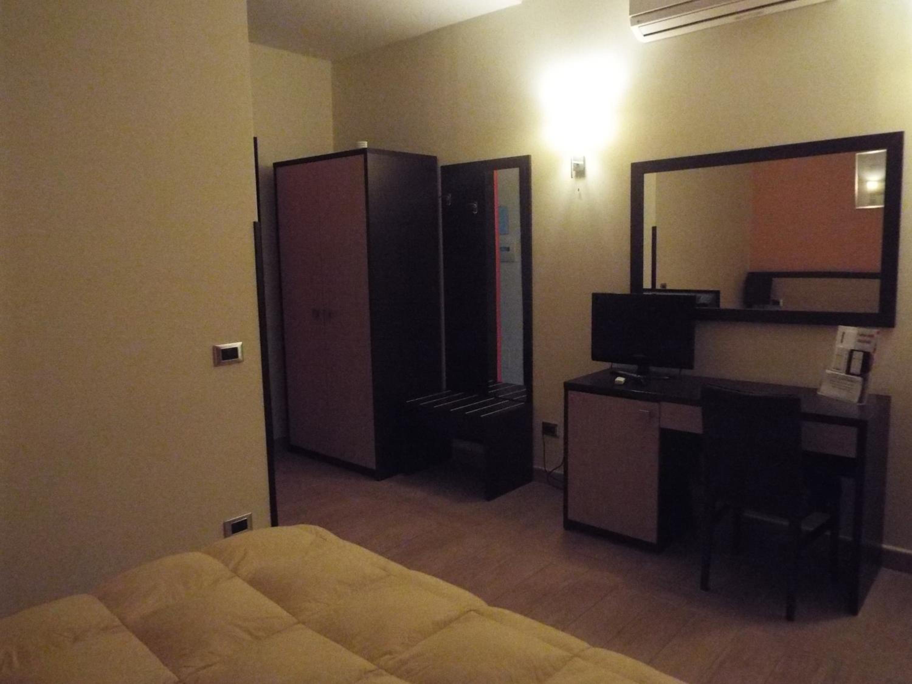 Triple Room - Photo 6