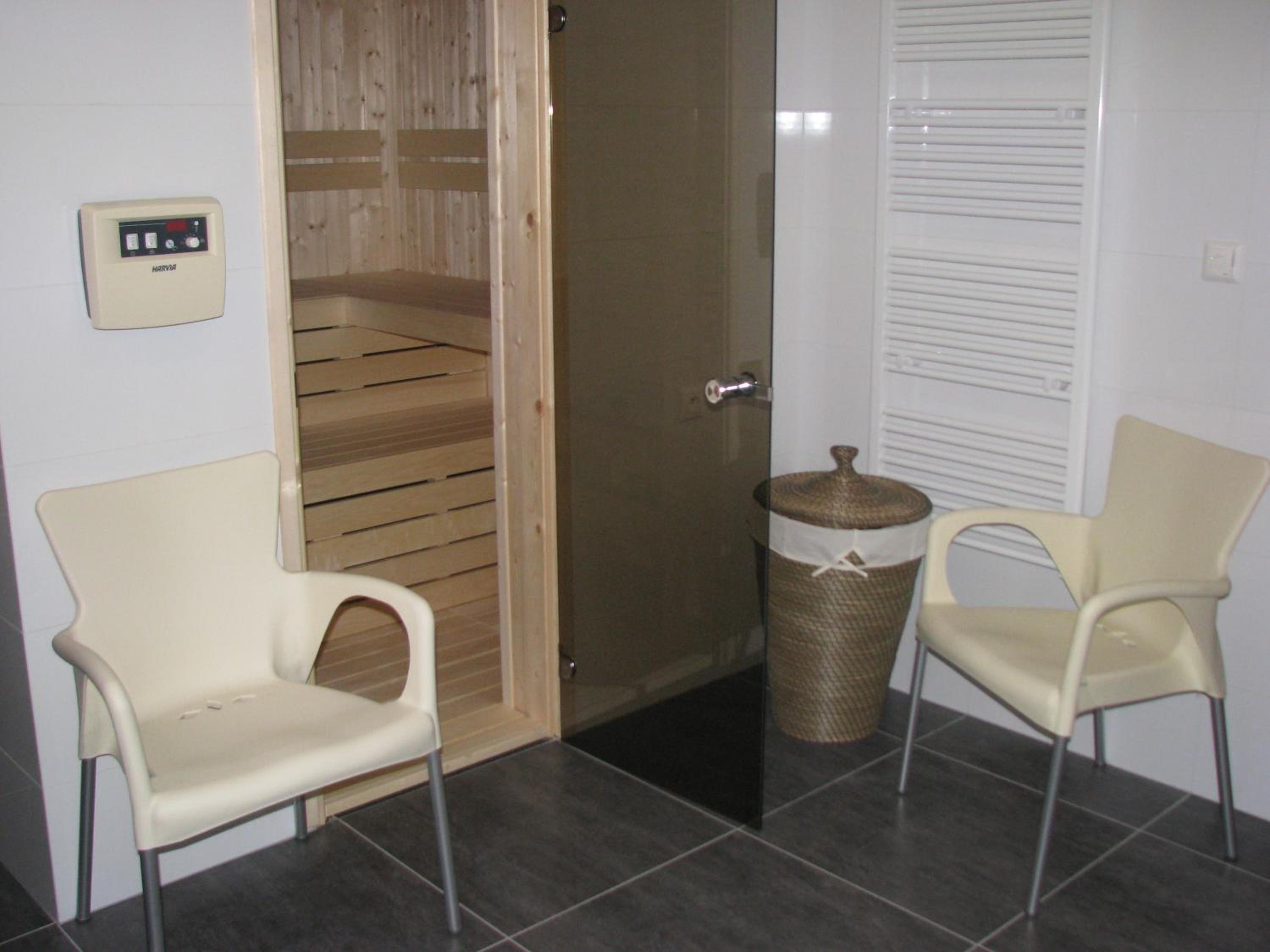 Two-Bedroom Apartment - Photo 9