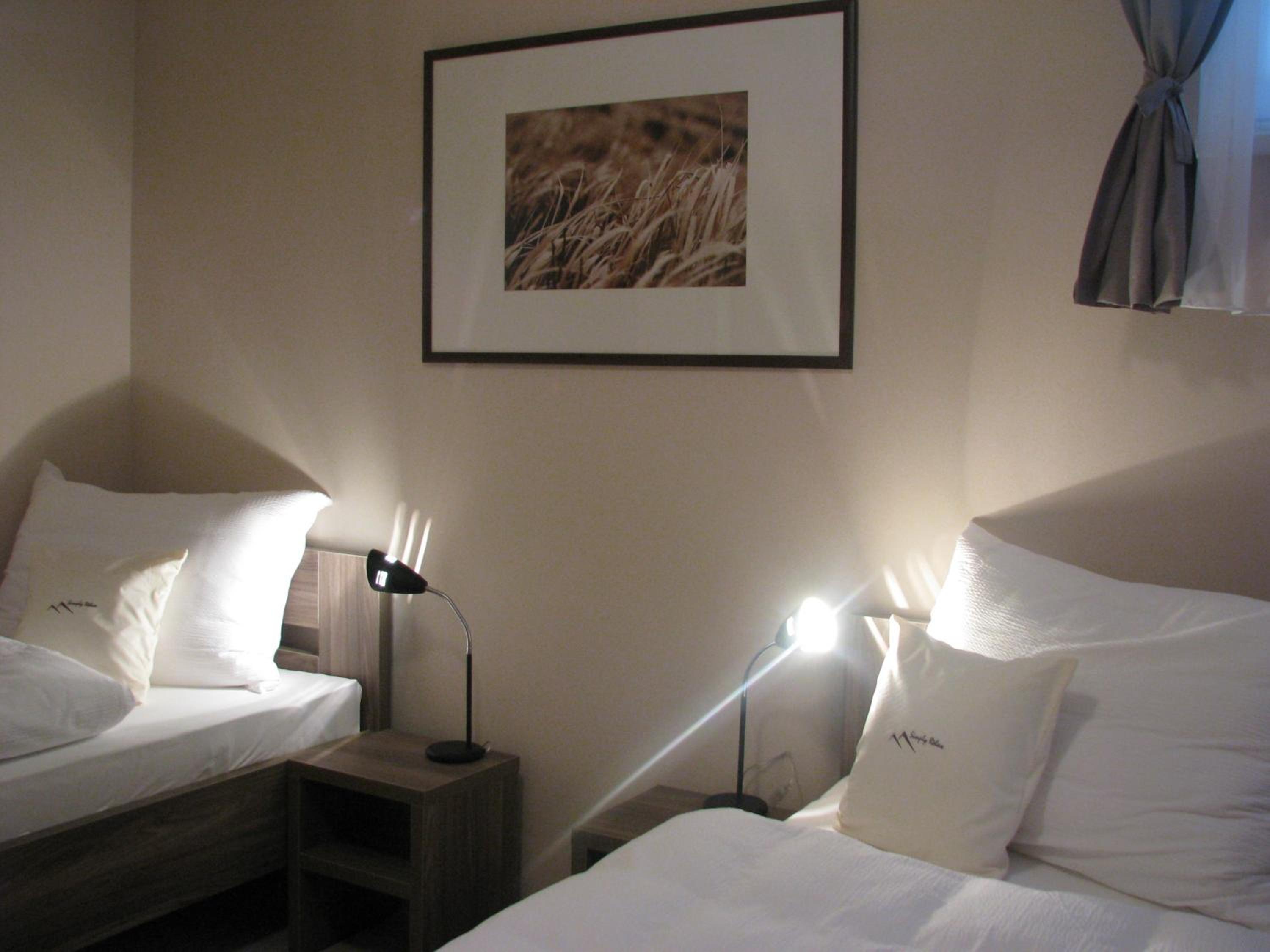 Deluxe Three-Bedroom Apartment with Terrace and free Hot Tub - Photo 7