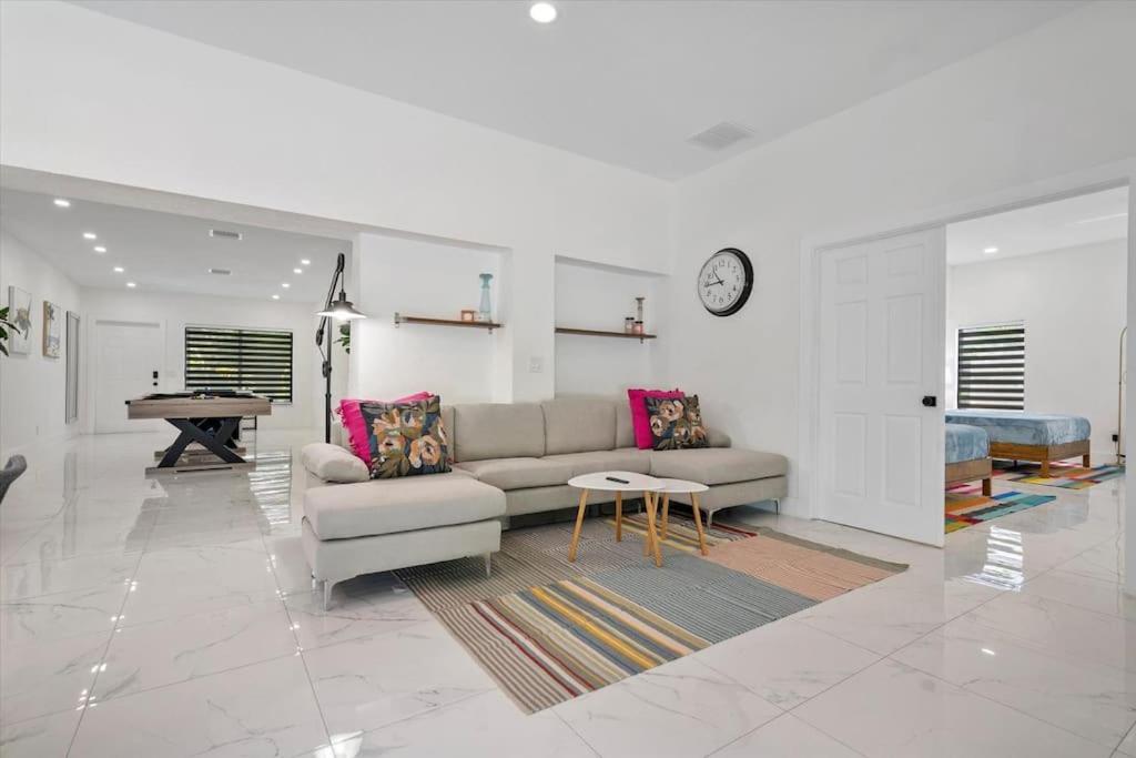 Villa photo 1