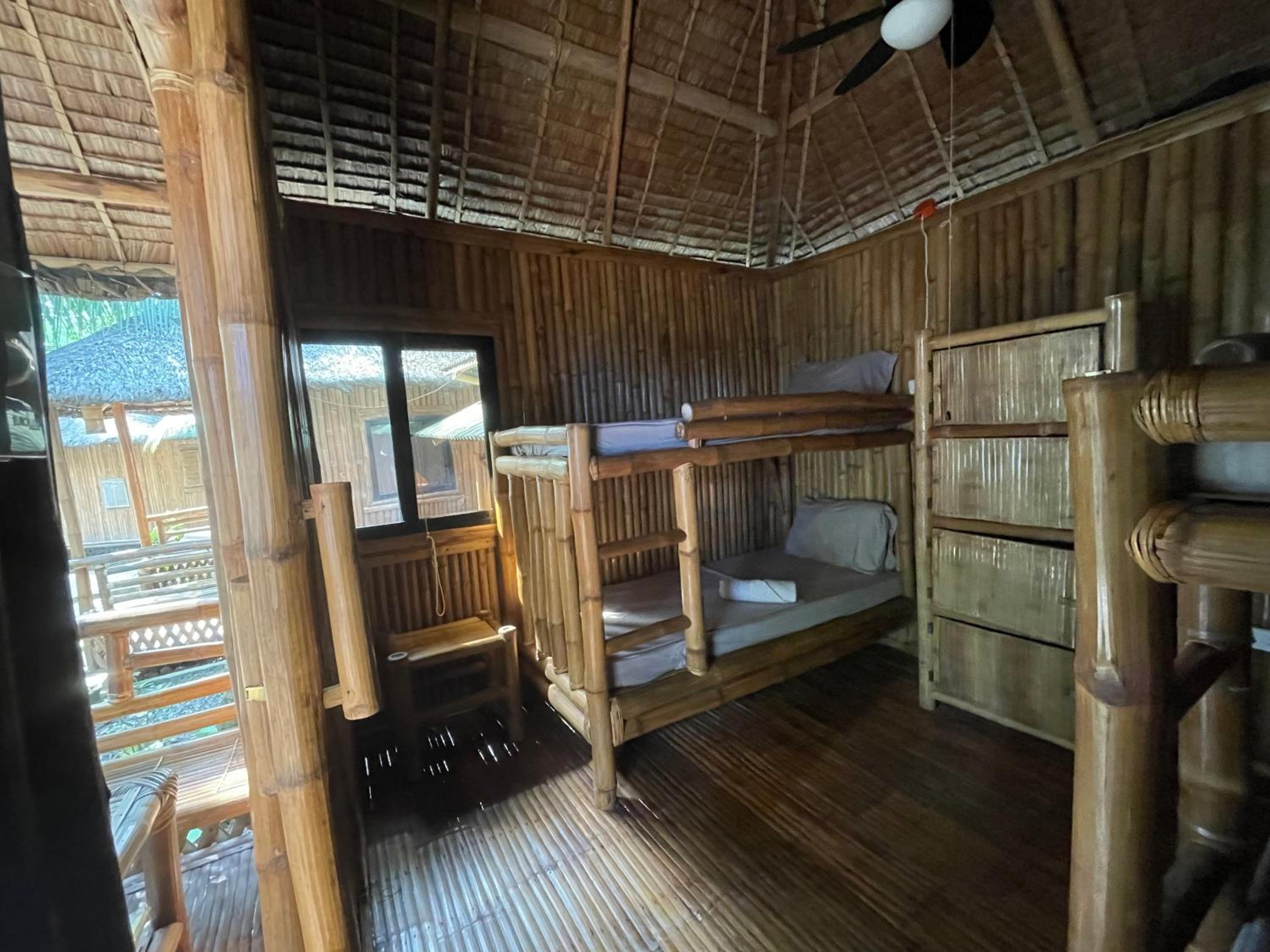 Bed in 4-Bed Dormitory Room photo 3