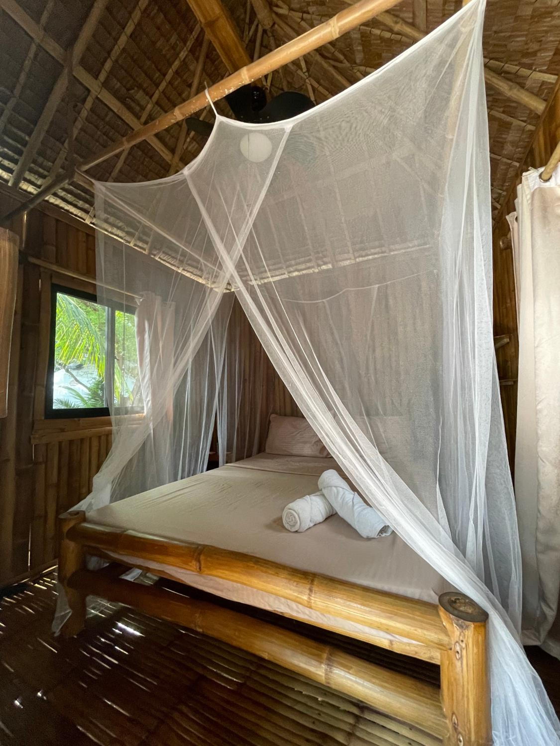 Queen Room with Garden View - Photo 5