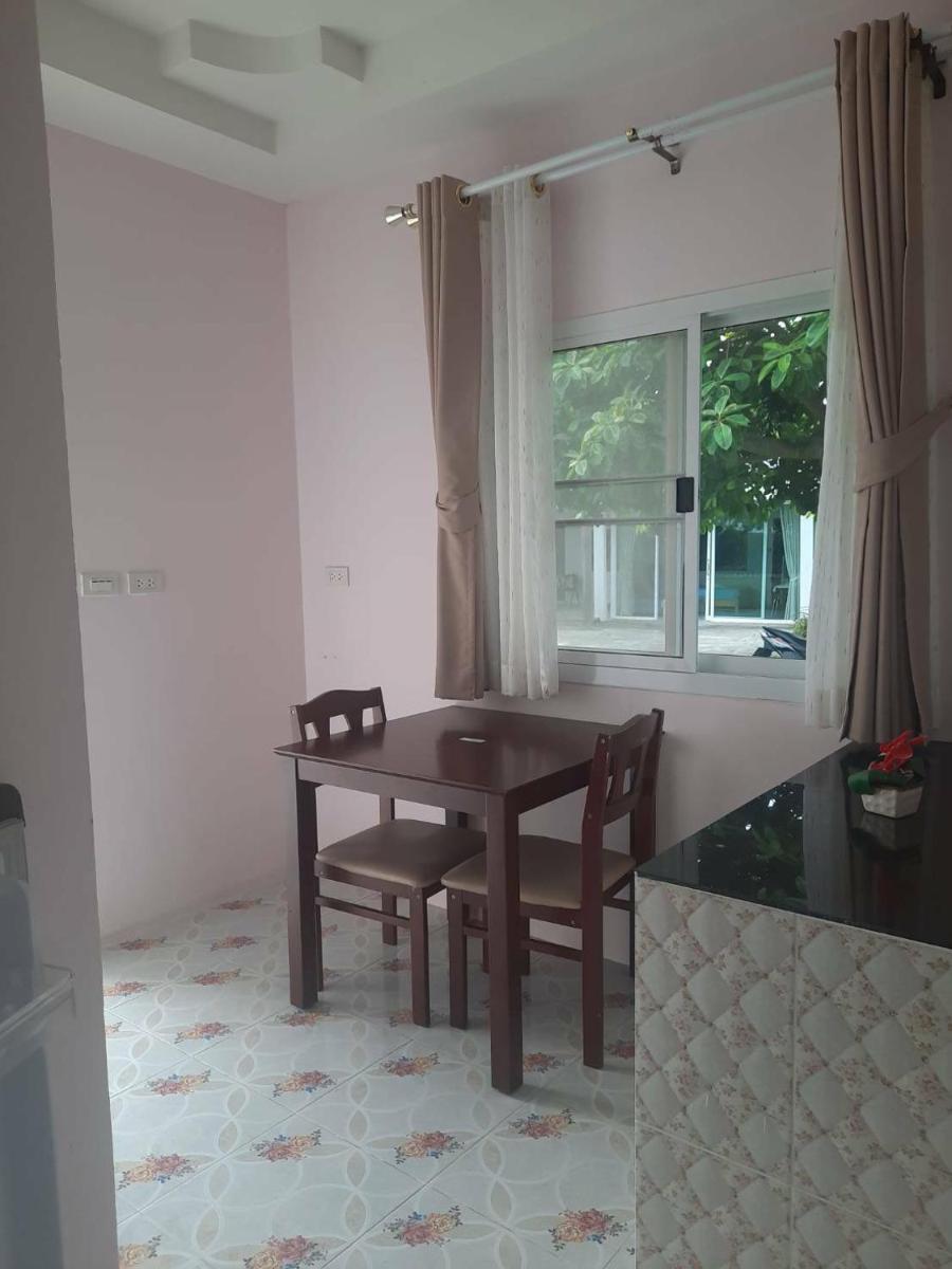 One-Bedroom Bungalow photo 3
