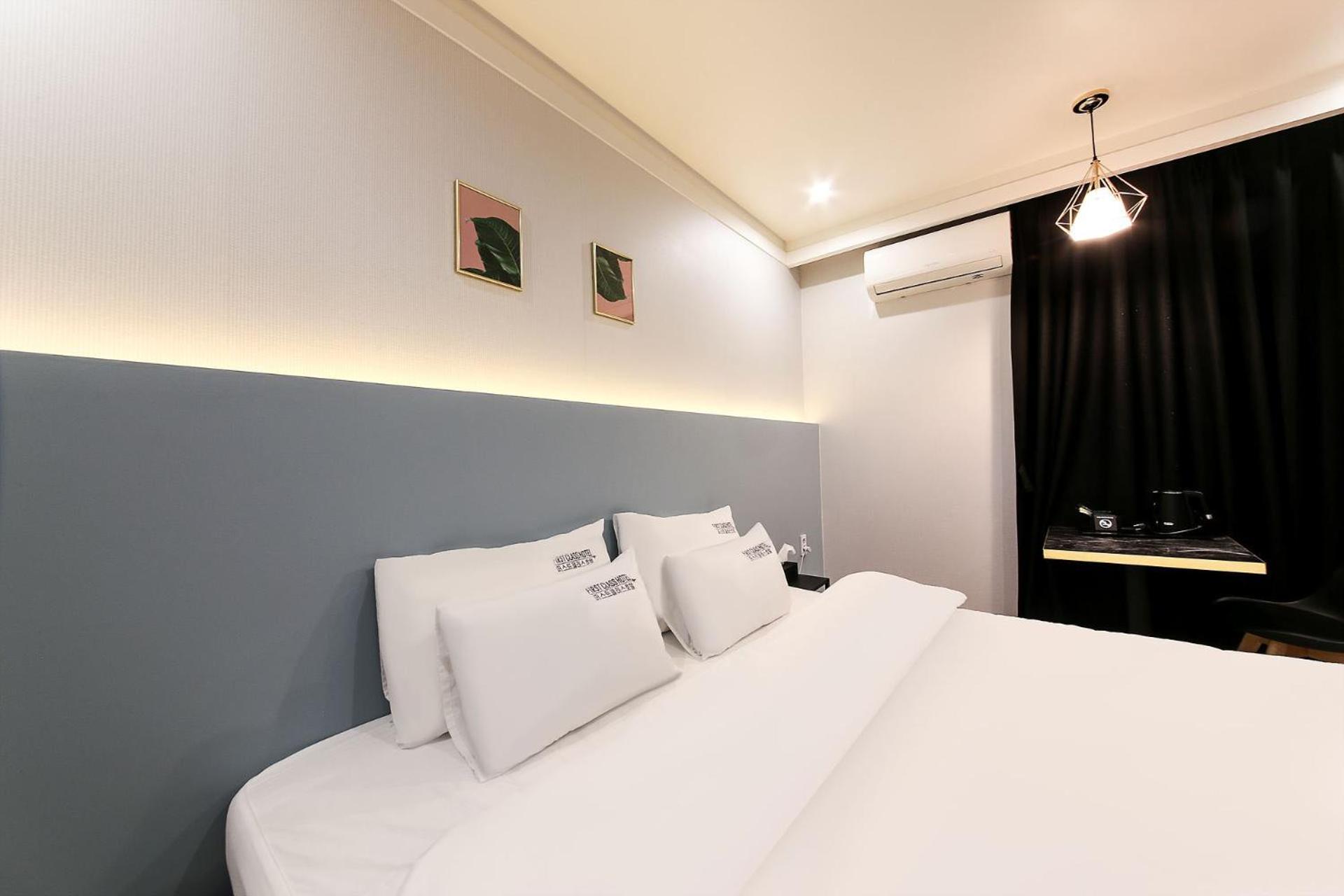 Standard Double Room - Photo 2