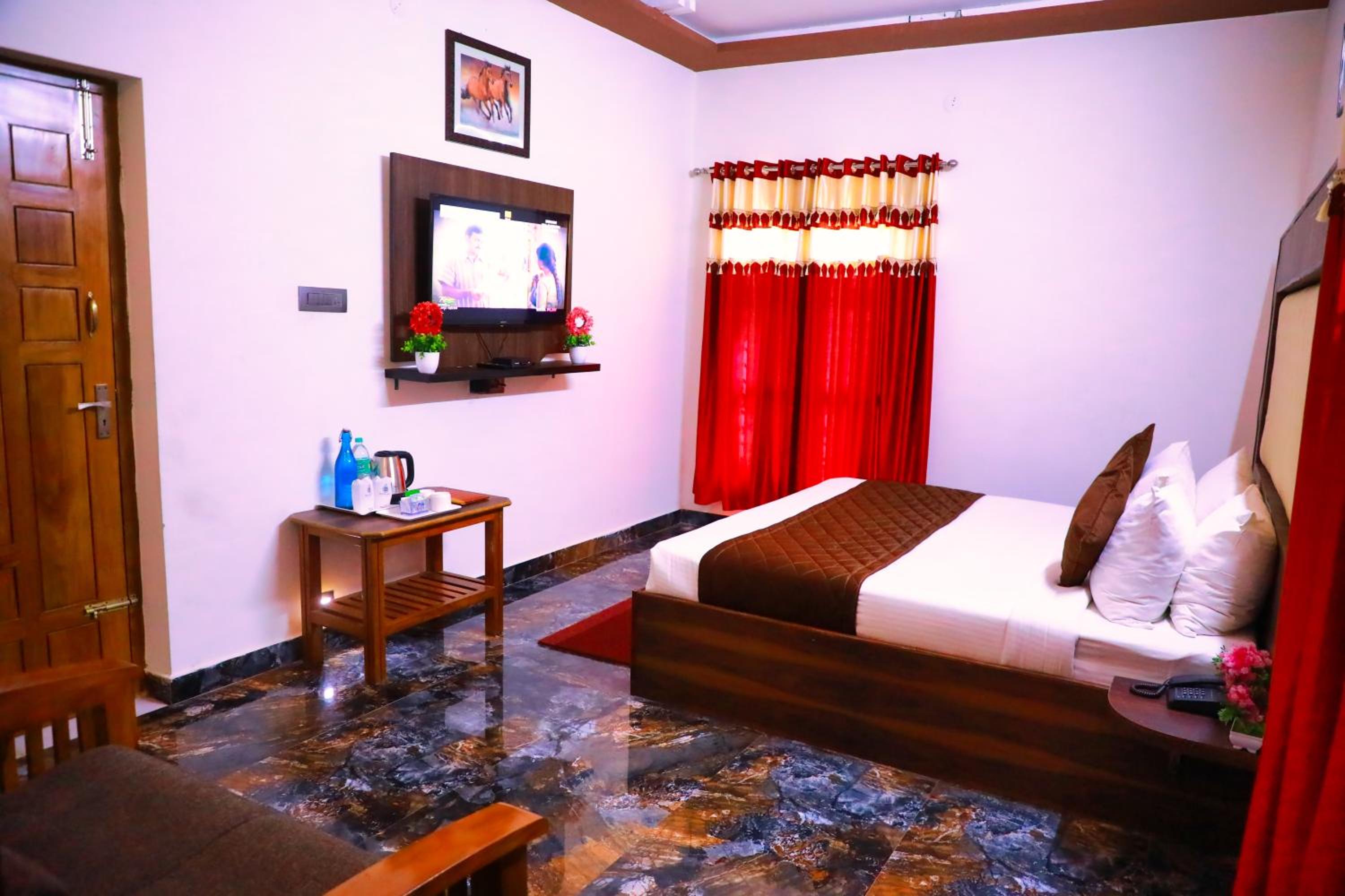 Three-Bedroom Villa photo 2