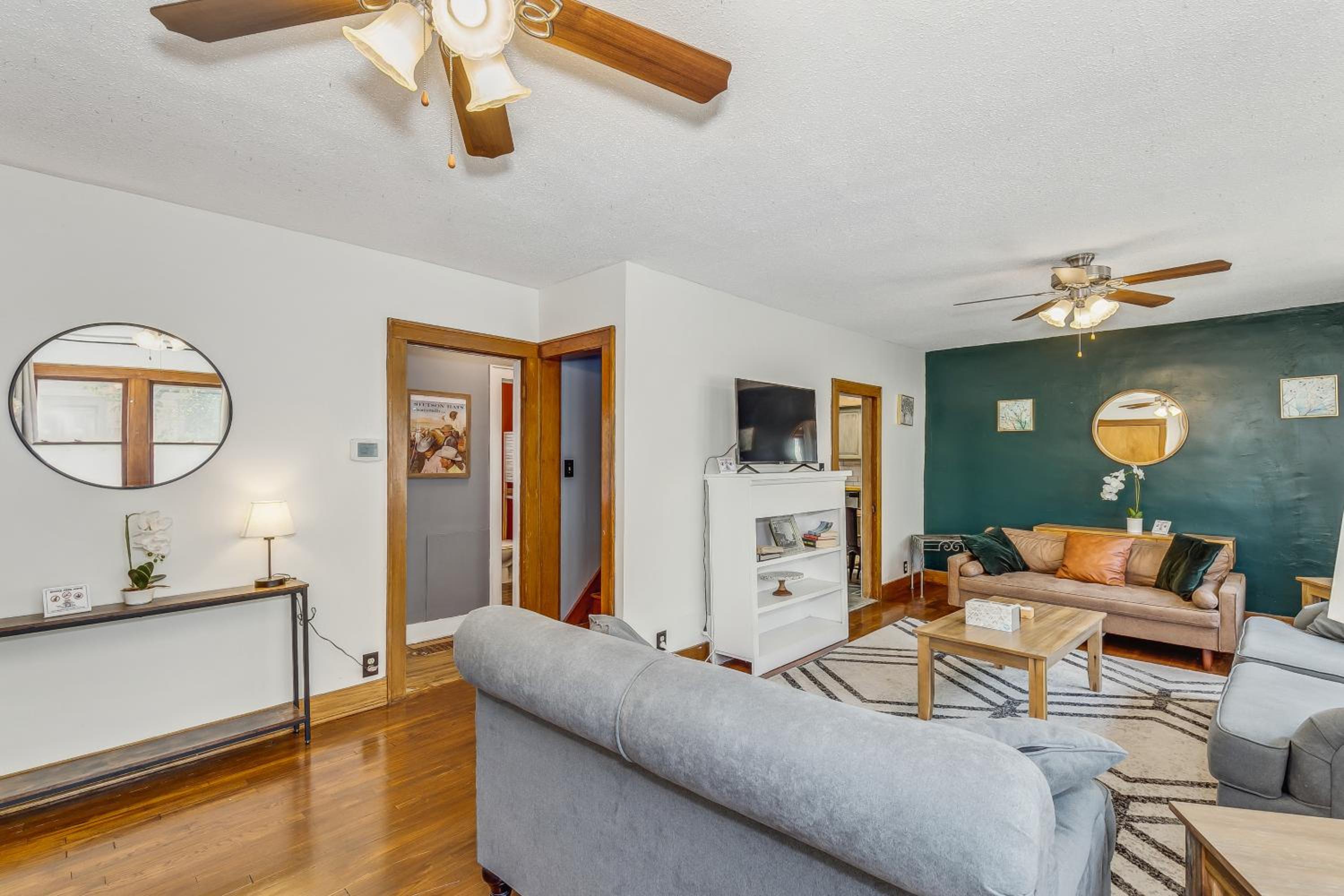 Three-Bedroom House photo 1