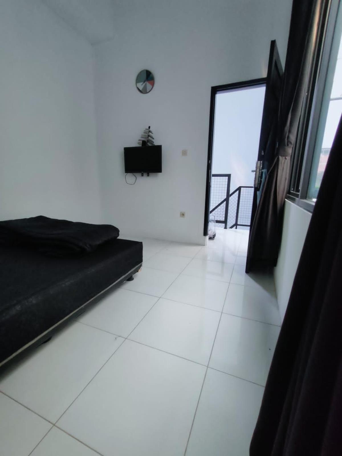 Three-Bedroom Villa - Photo 23