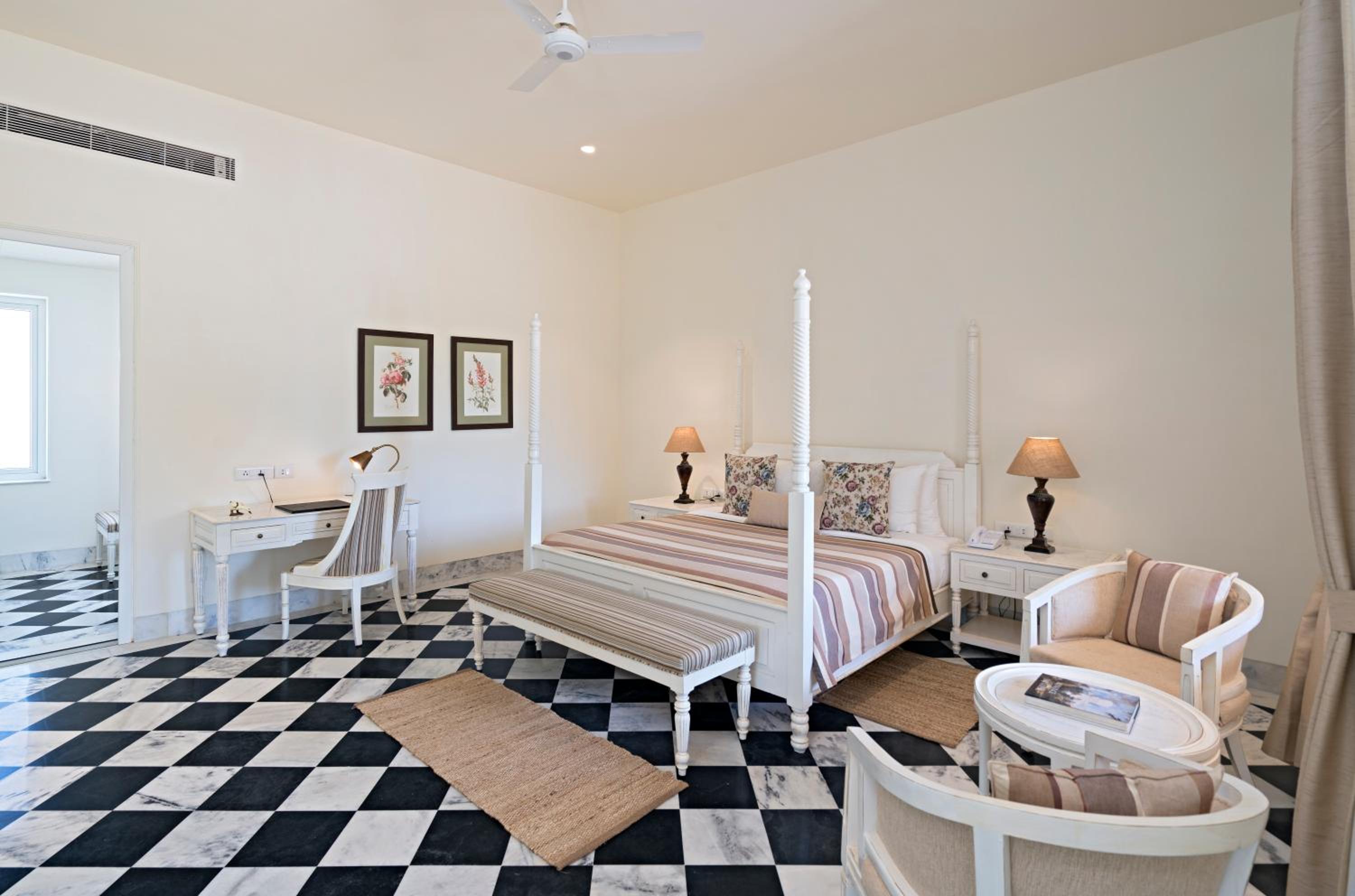 Standard Triple Room photo 2
