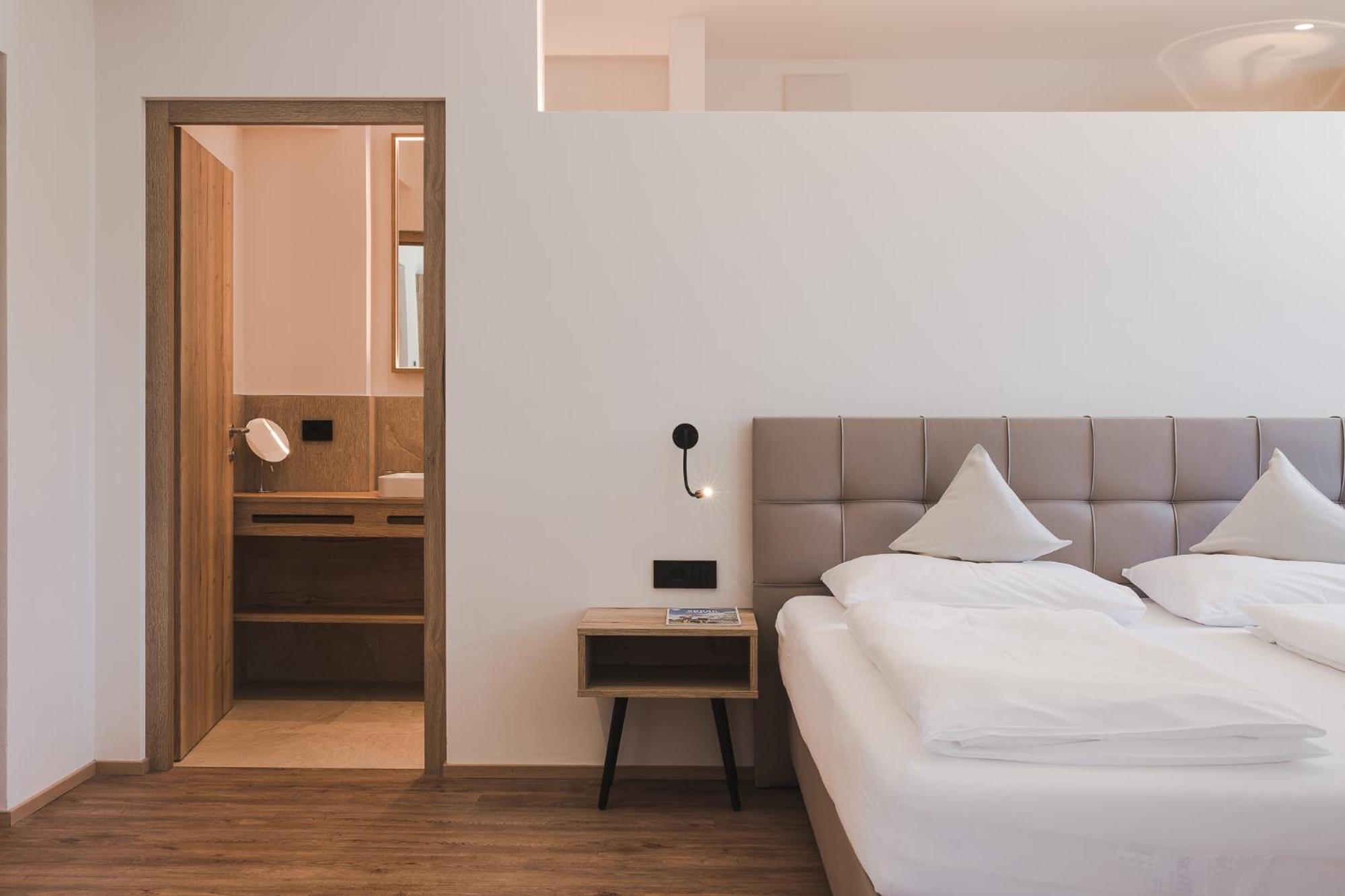 Superior Double Room - Photo 4