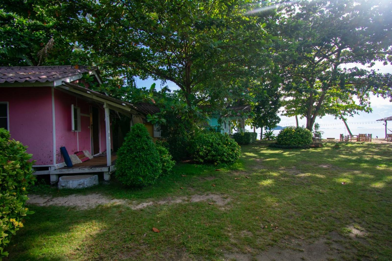 Superior Bungalow photo 3