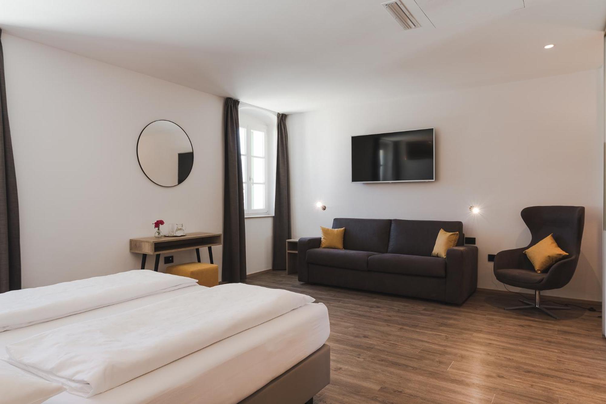 Deluxe Double Room - Photo 2