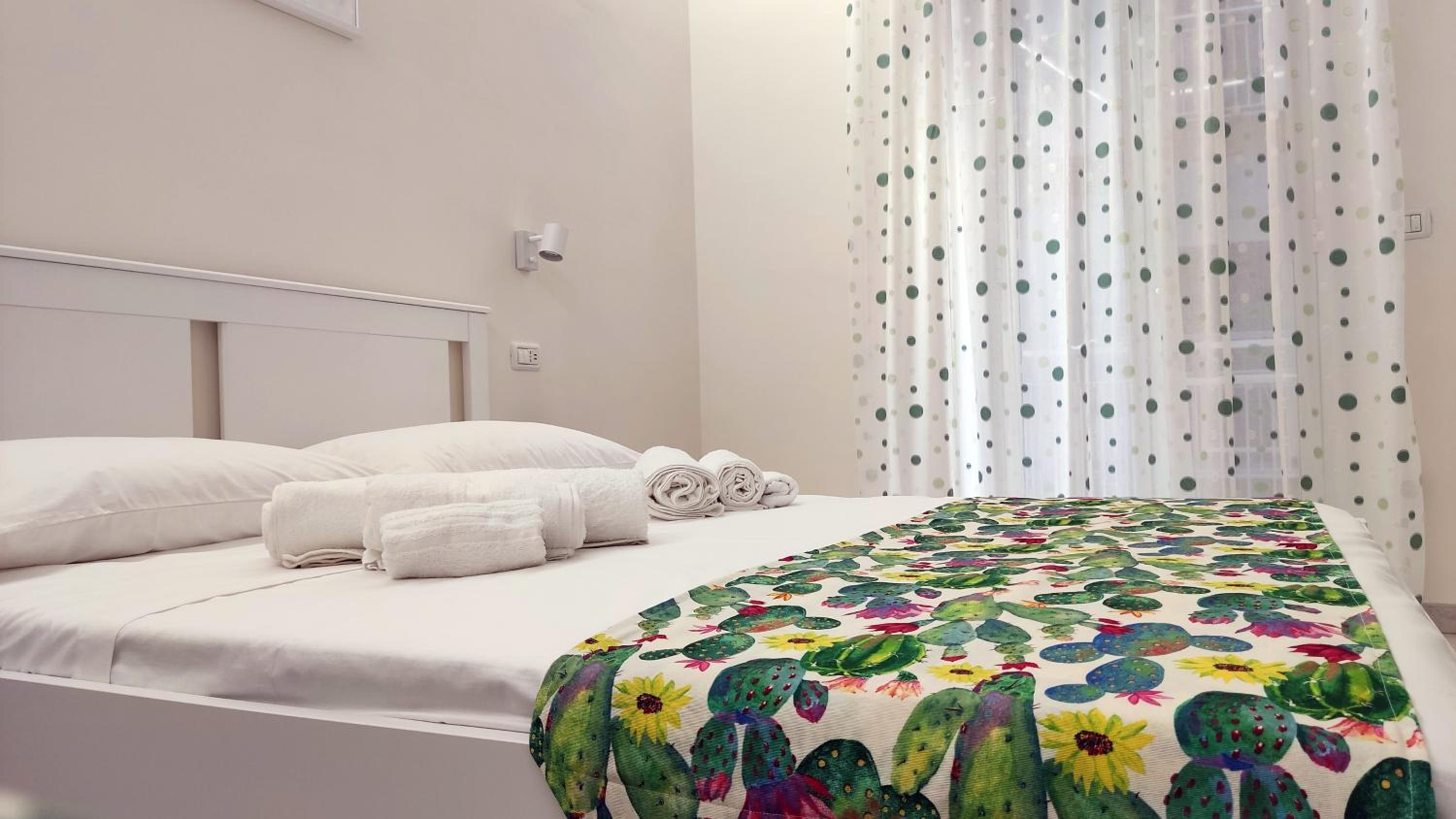 Camera Tripla con bagno condiviso