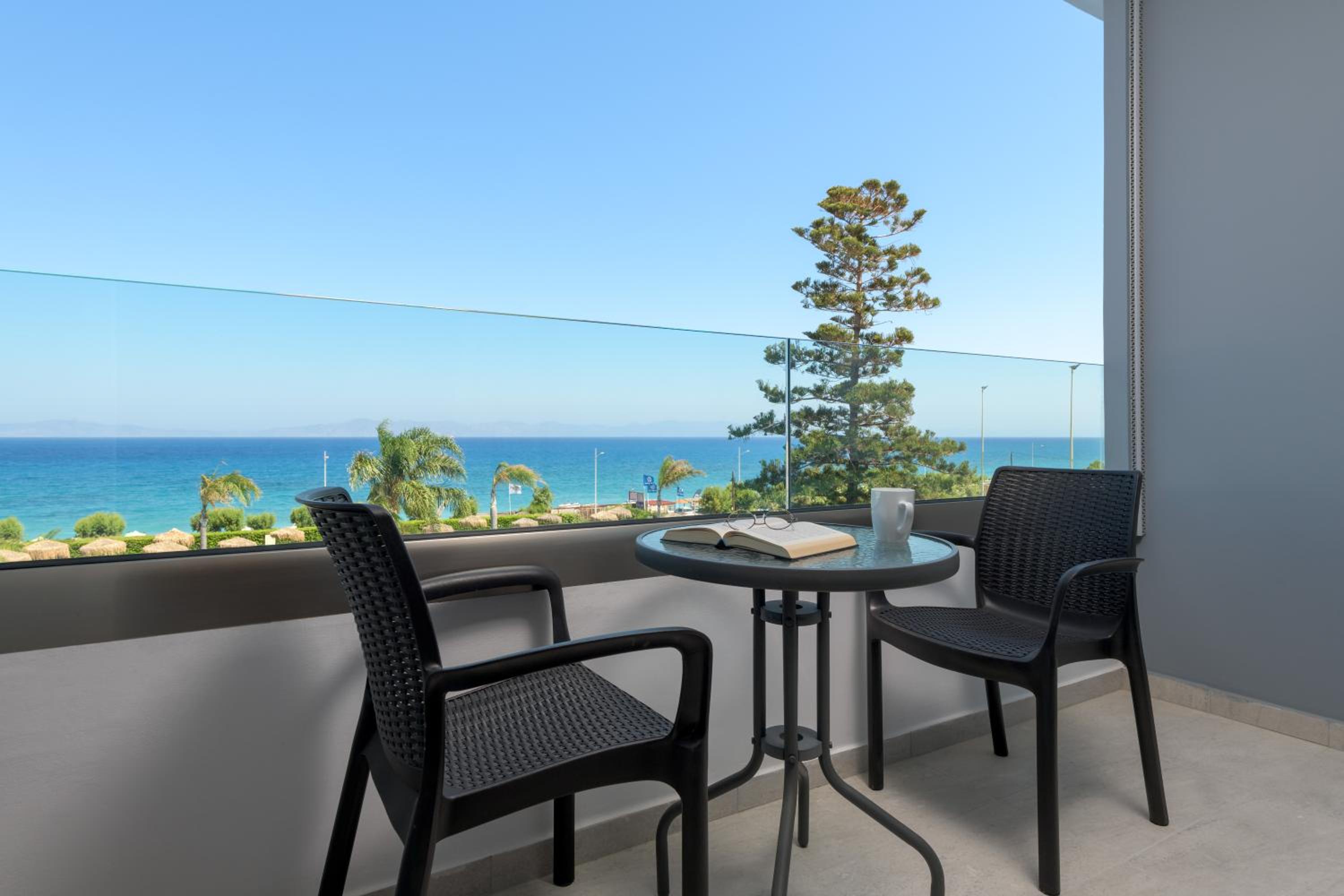 Superior Twin Room with Sea View