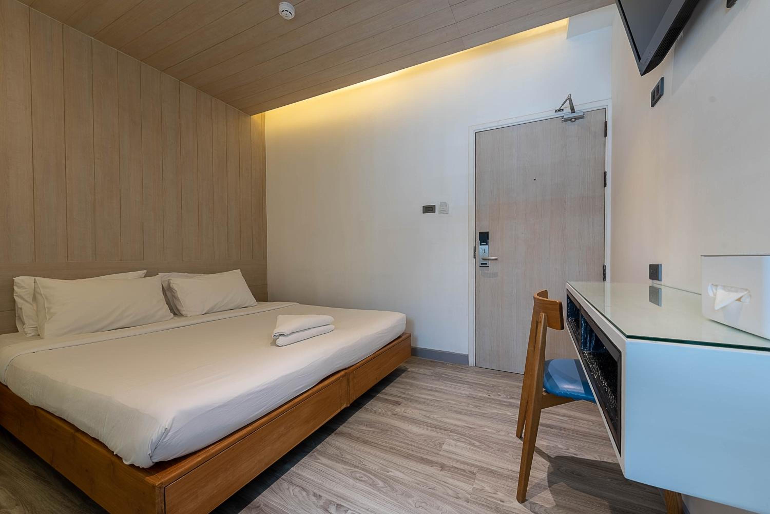 Superior Double or Twin Room photo 3