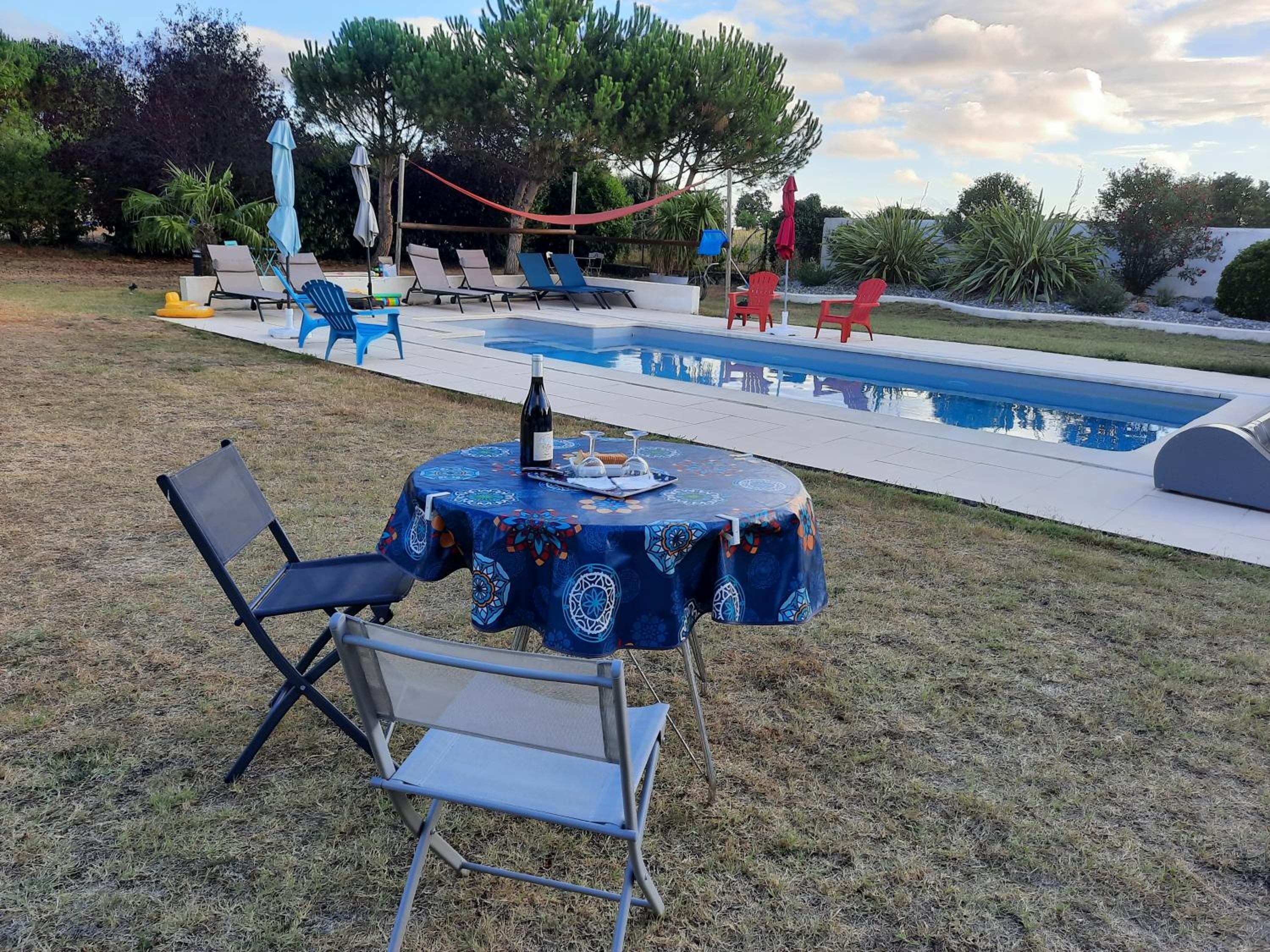 Double Room with Pool View - Photo 39