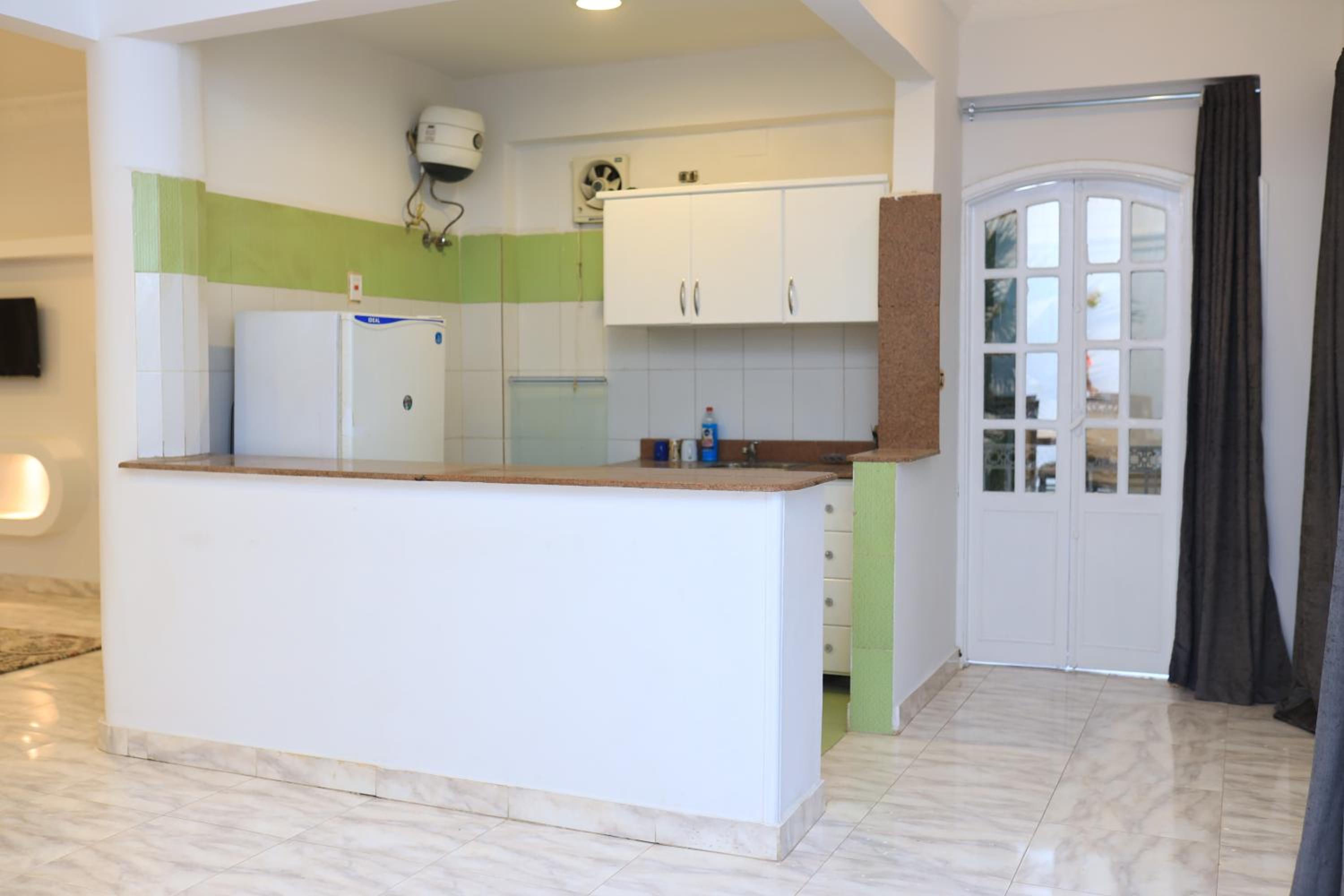 Two-Bedroom Apartment - Photo 21