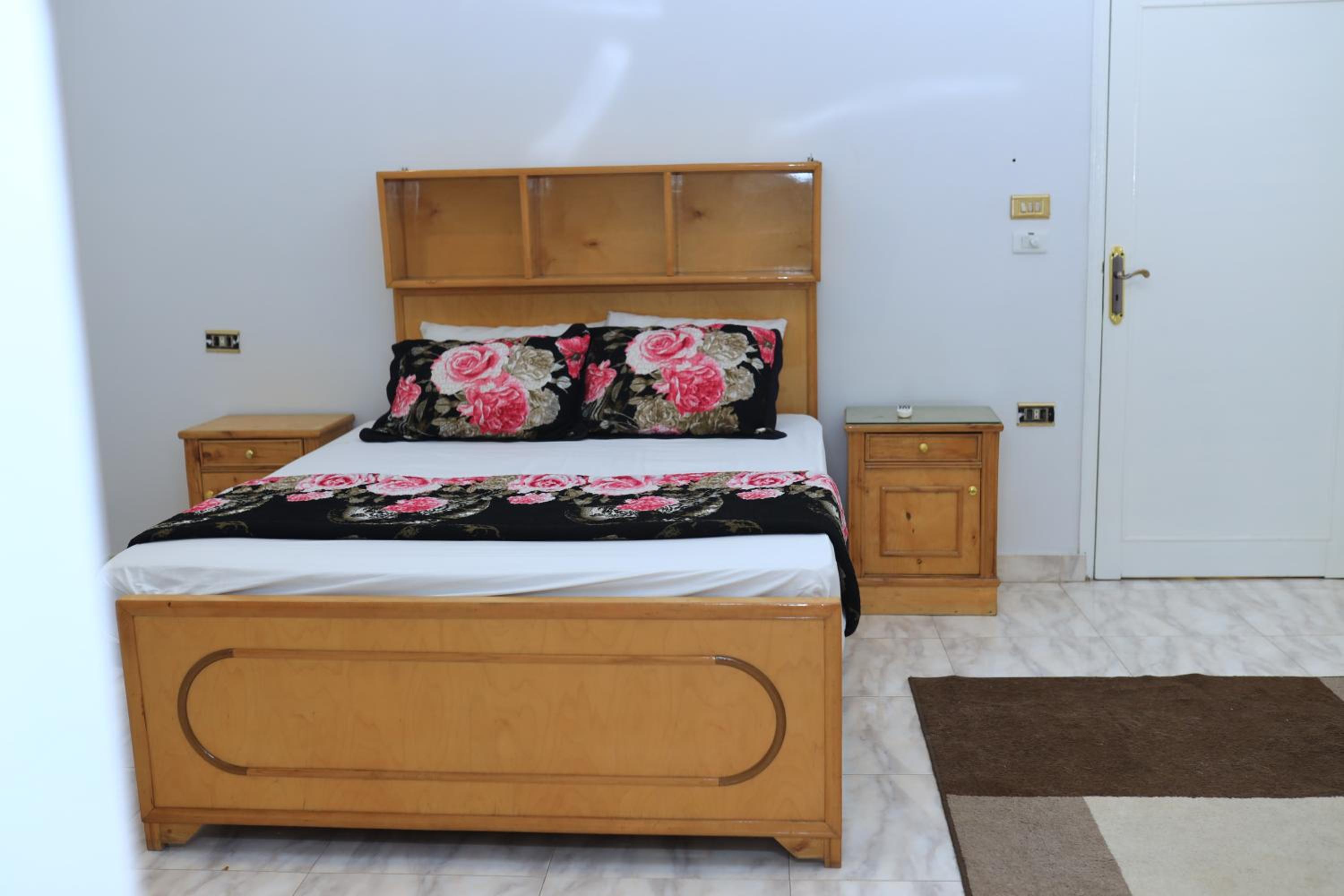 Two-Bedroom Apartment - Photo 6