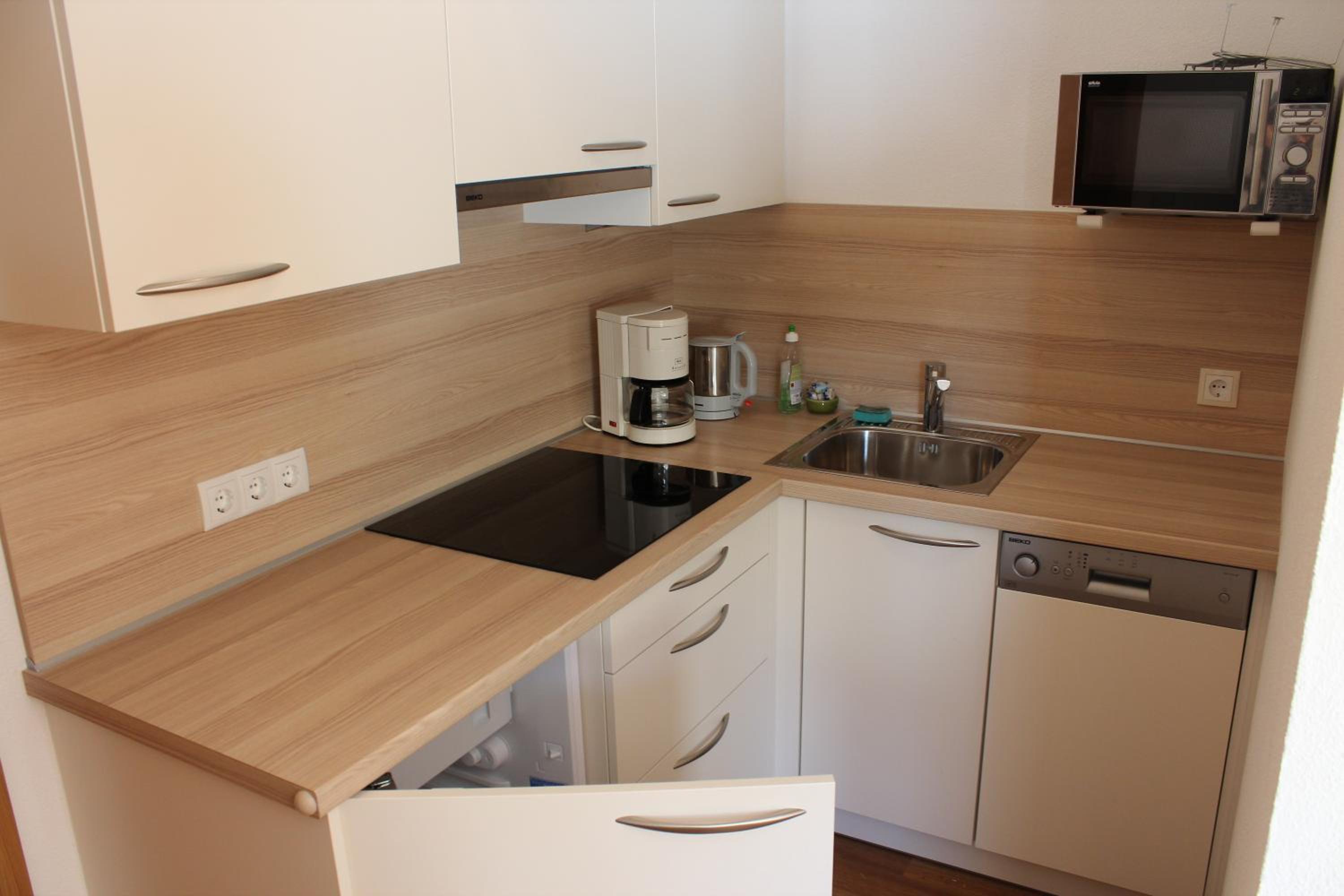 Two-Bedroom Apartment - Photo 6