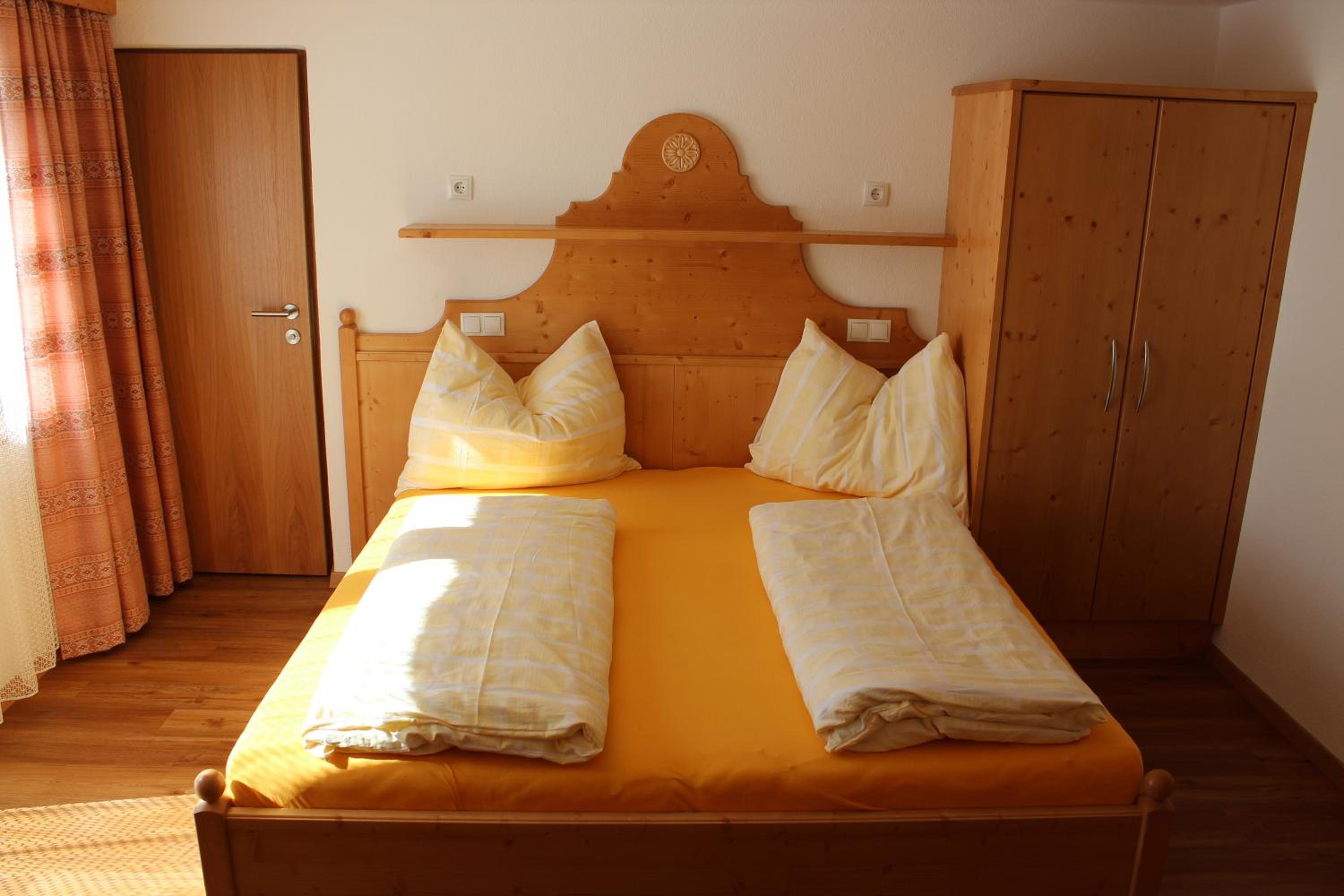 Two-Bedroom Apartment - Photo 8