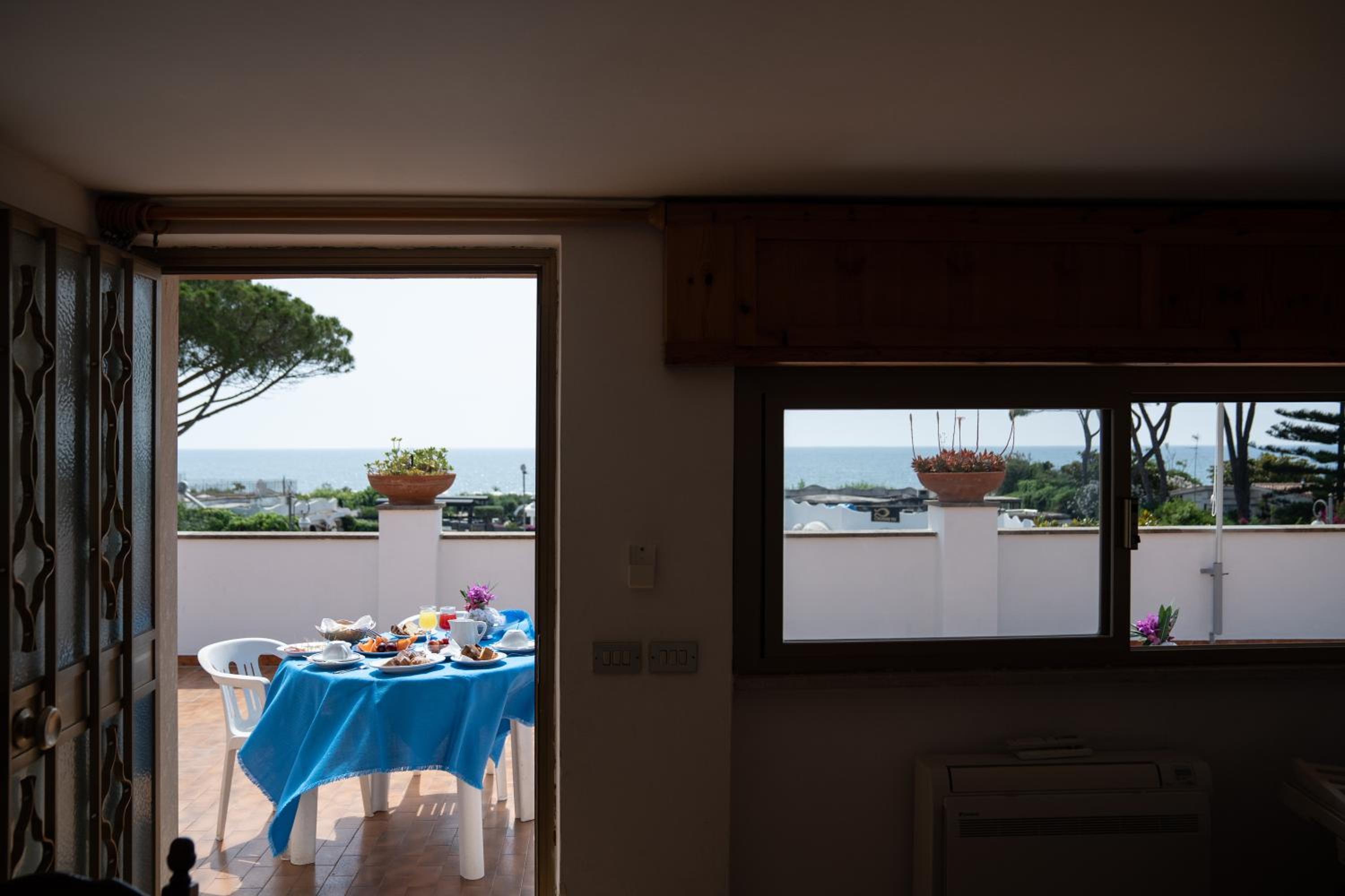 Suite with Sea View photo 3