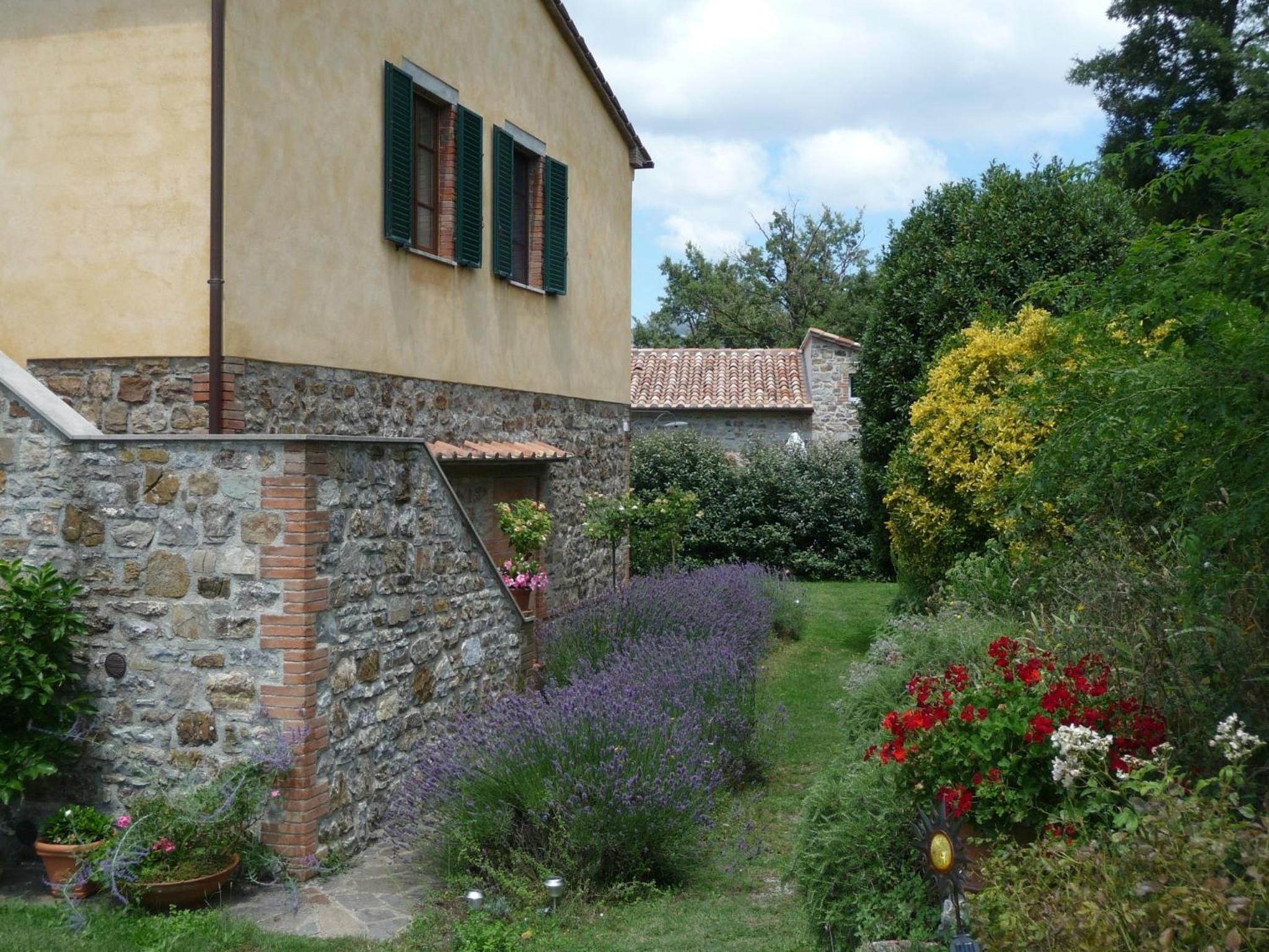 One-Bedroom Apartment with Terrace- Capitorio- photo 3